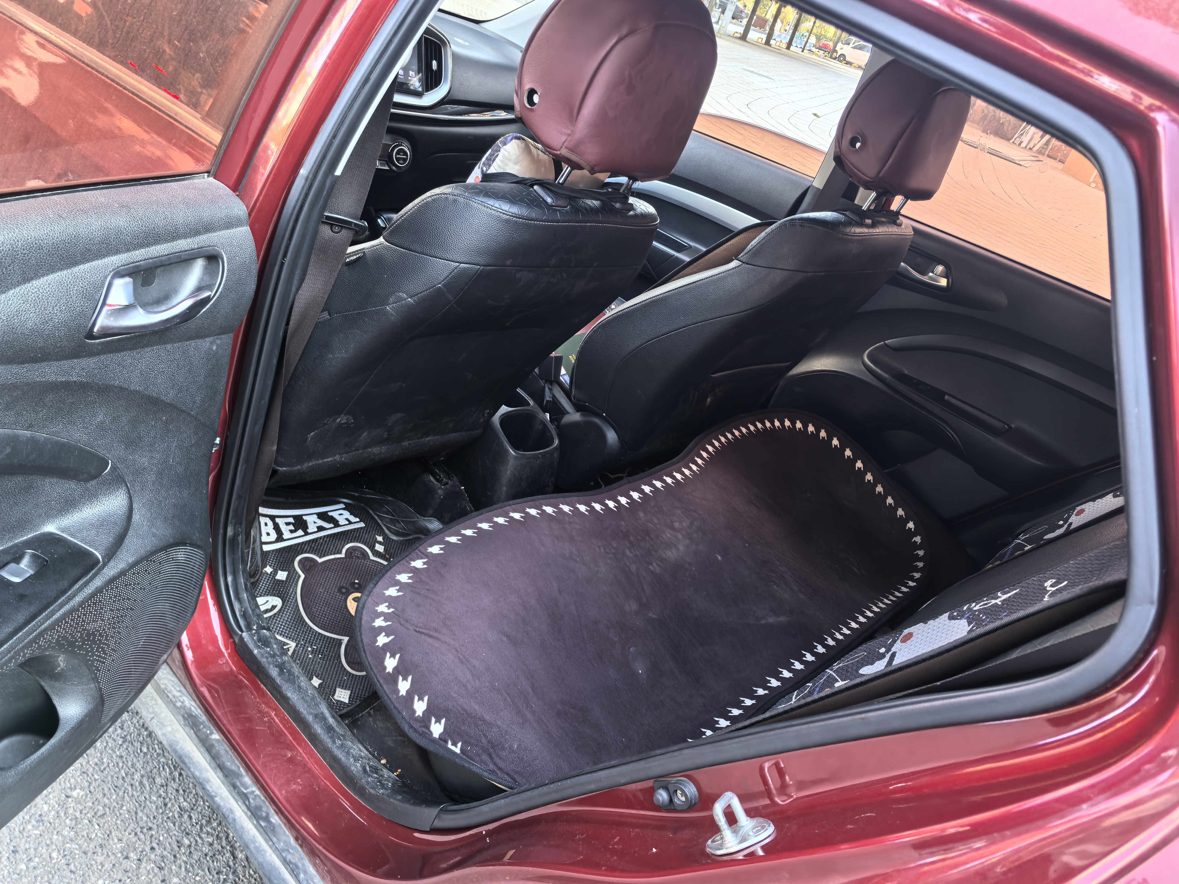Kia KX1 2019 car image #9