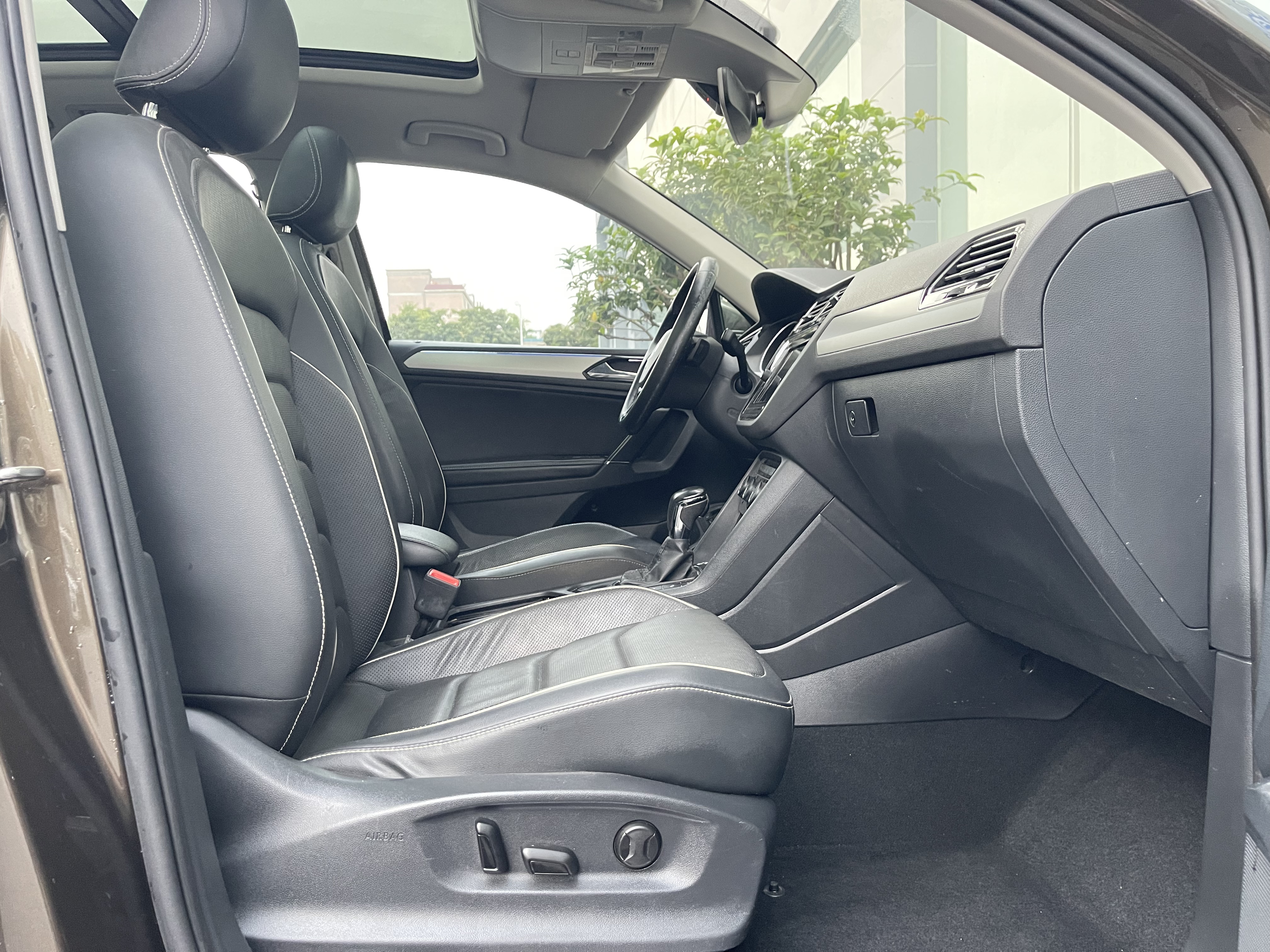 Volkswagen Tiguan L New Energy 2019 car image #9