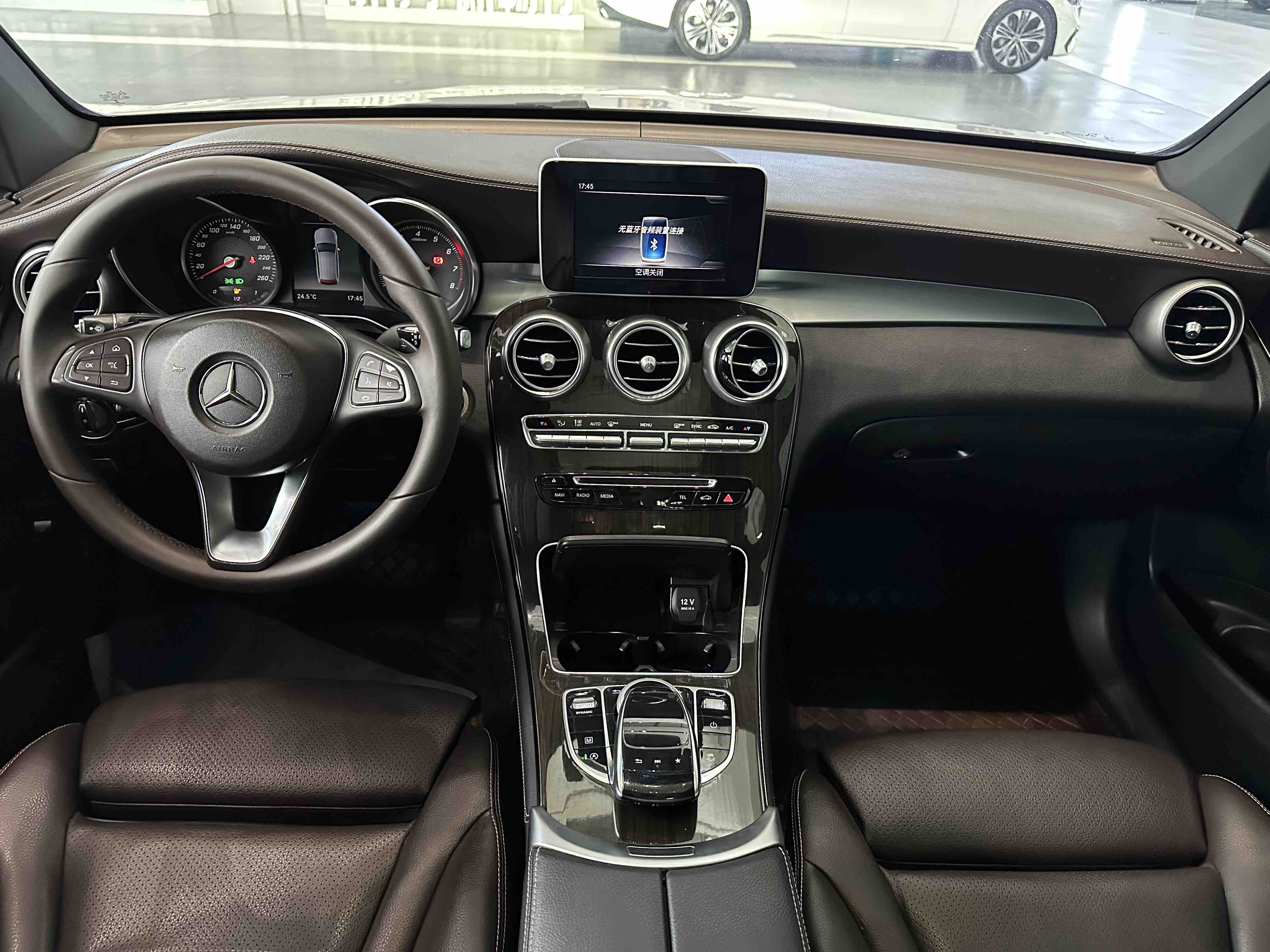 奔驰 奔驰GLC 2018 汽车图片 #9