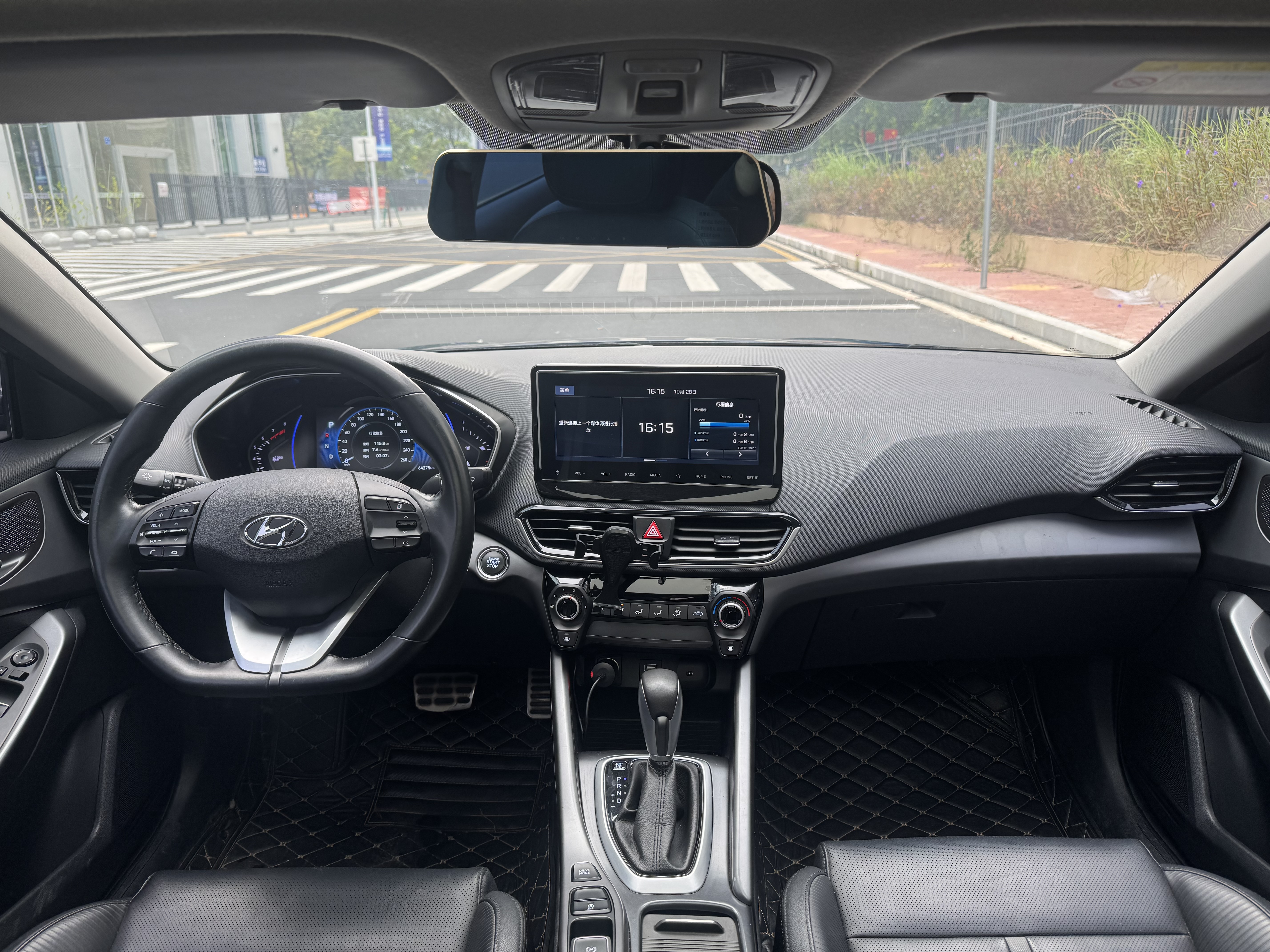 Hyundai Lafesta 2020 car image #9