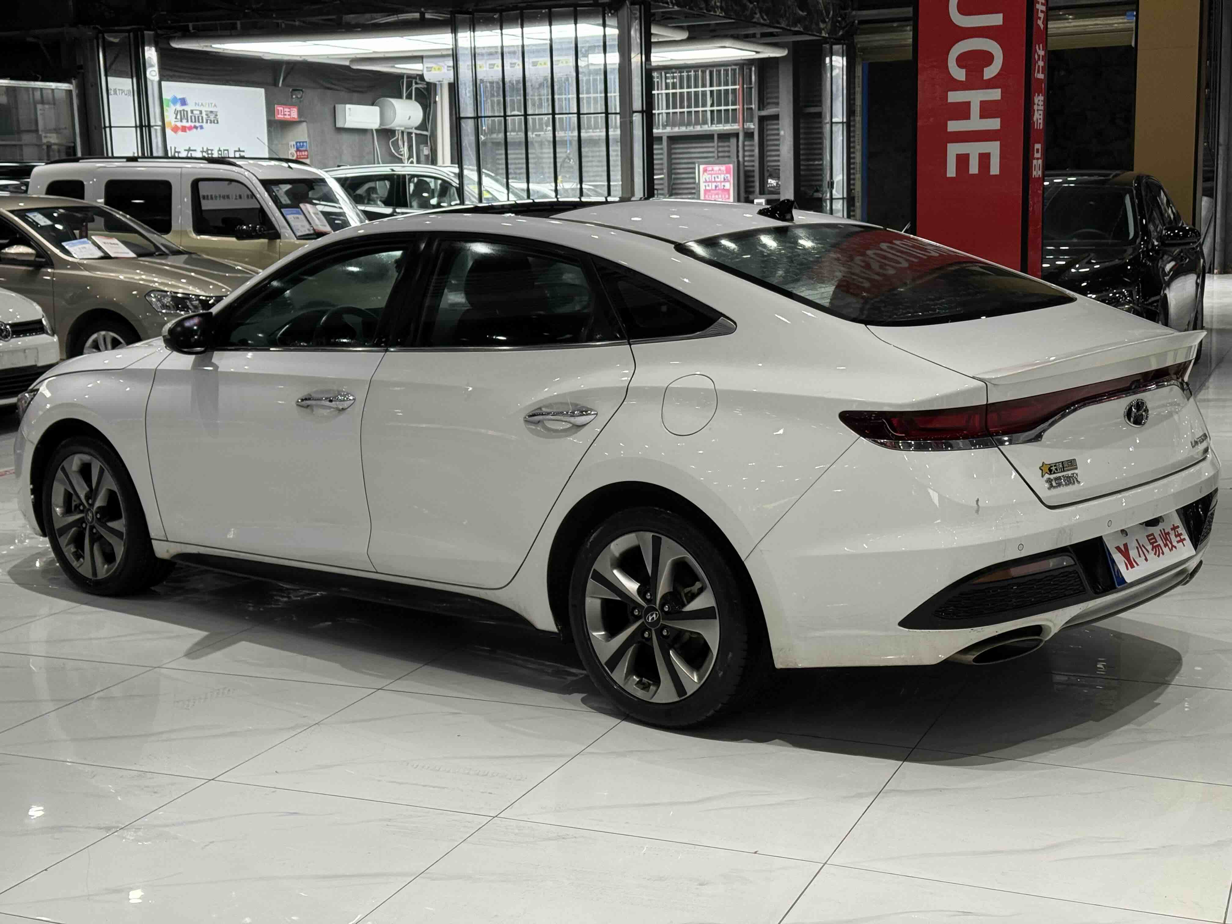 Hyundai Lafesta 2020 car image #9