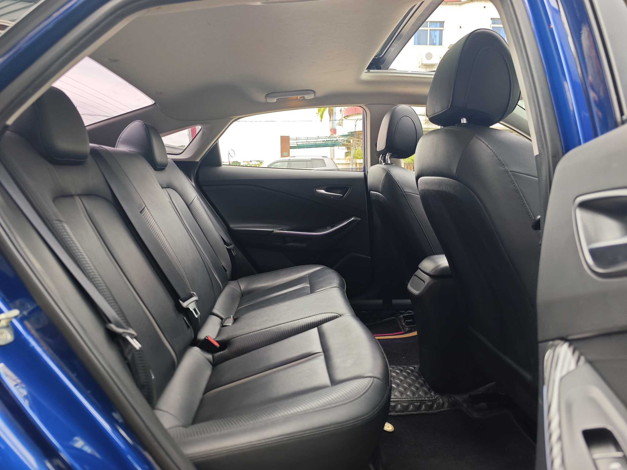 Hyundai Lafesta 2020 car image #9