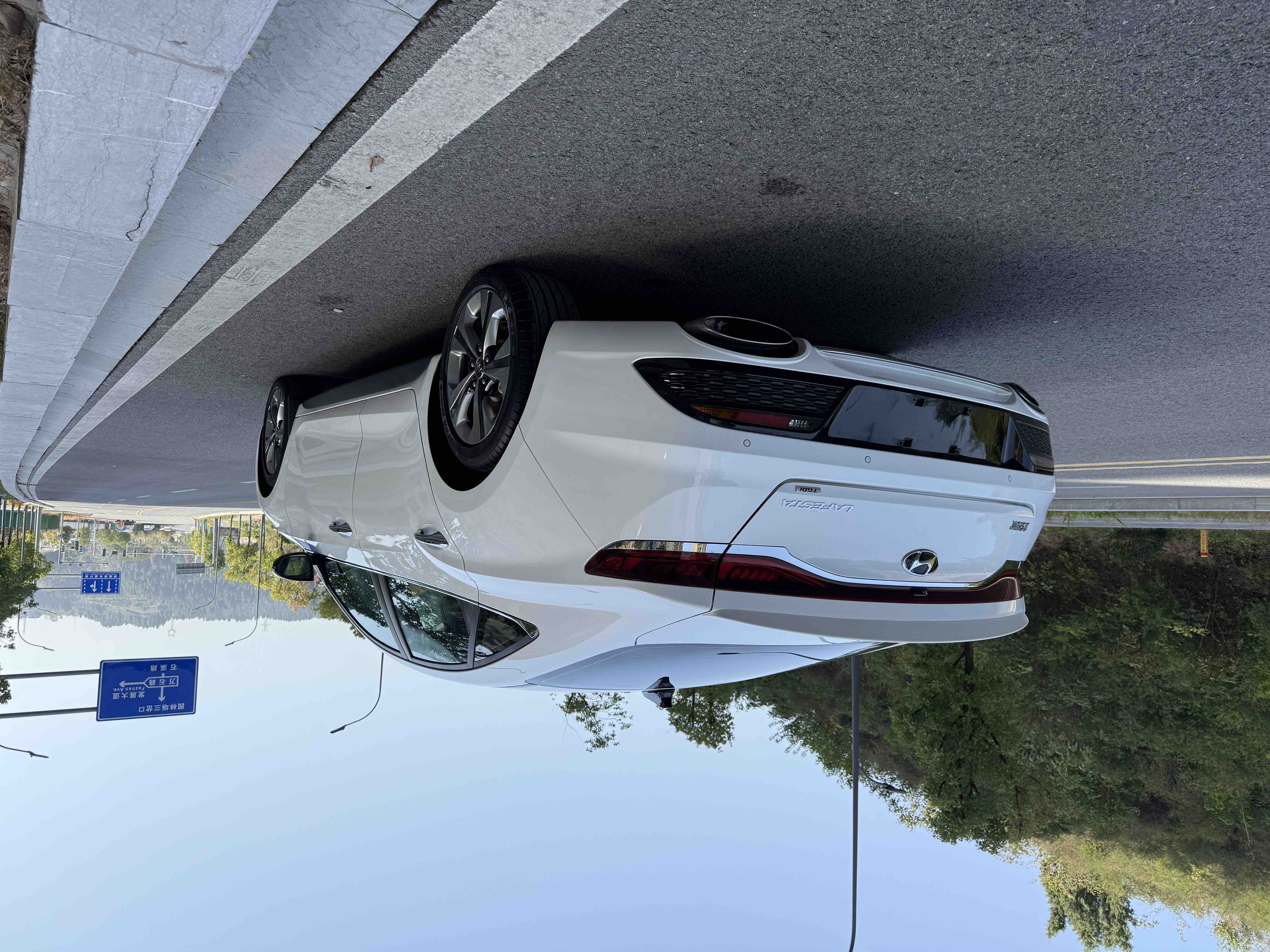 Hyundai Lafesta 2020 car image #9