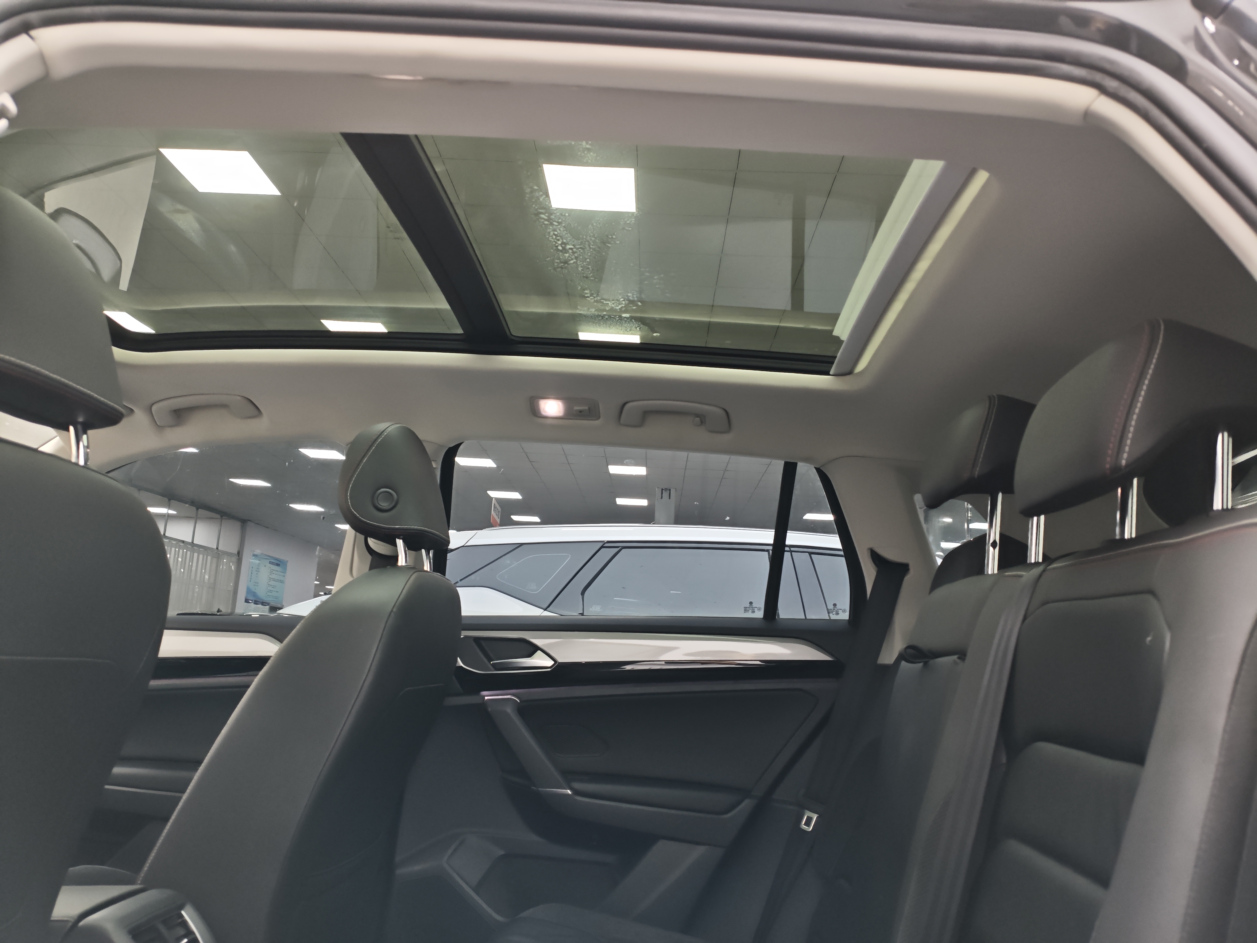 Volkswagen Tayron 2019 immagine di auto #9