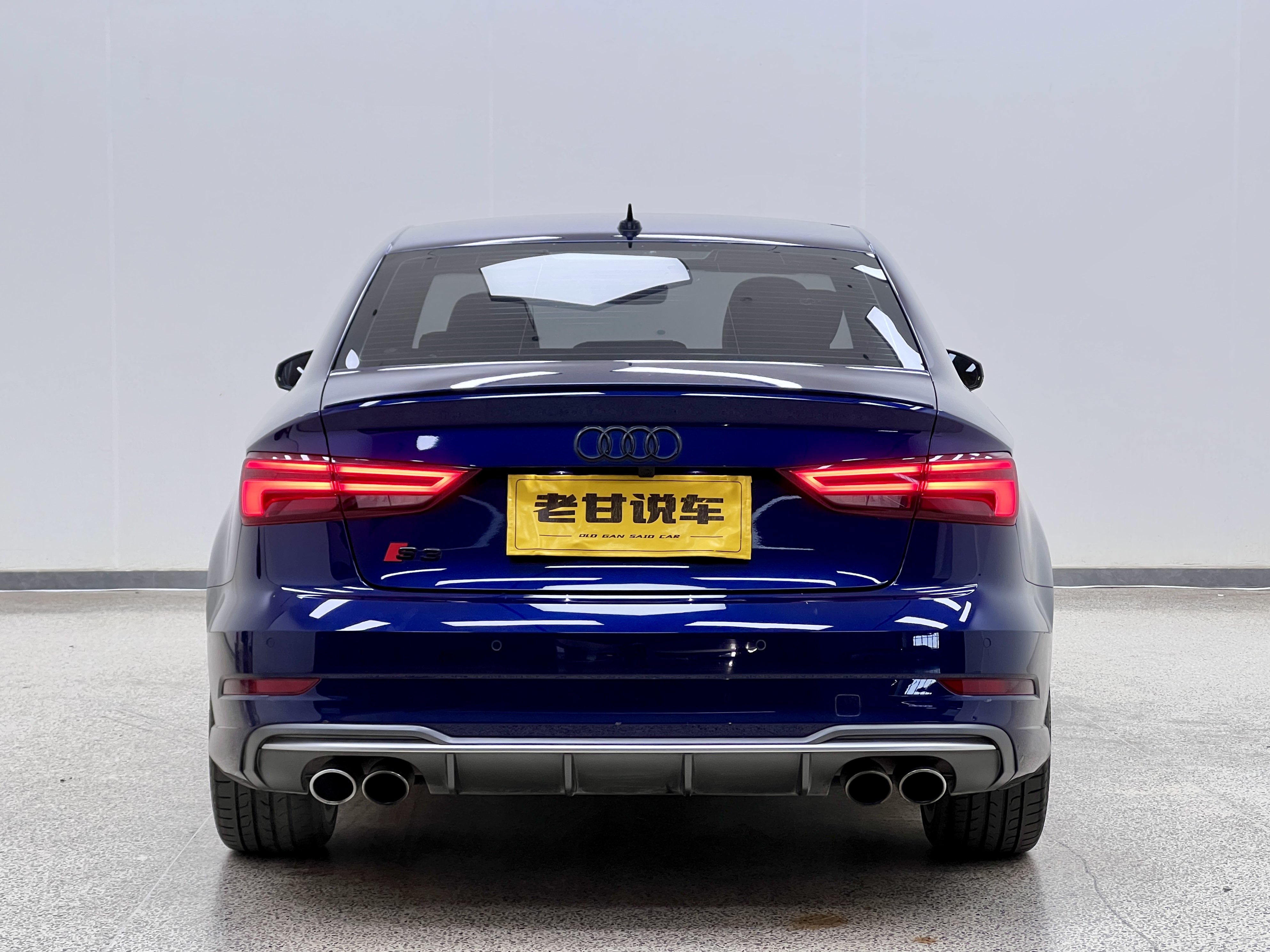 Audi S3 2019 car image #9