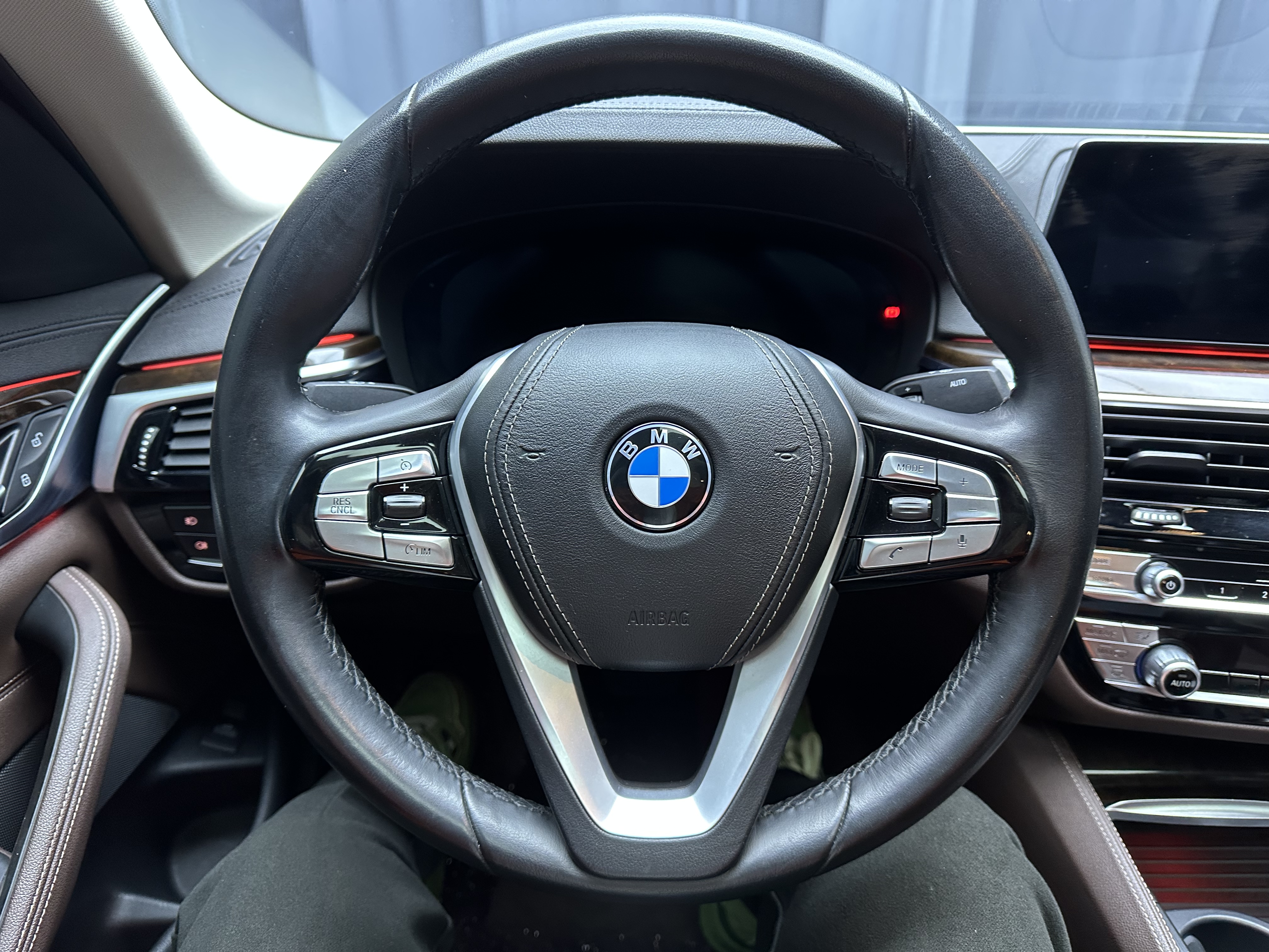 BMW 5 Series 2019 #9 BMW 5 Series 2019 car image #9