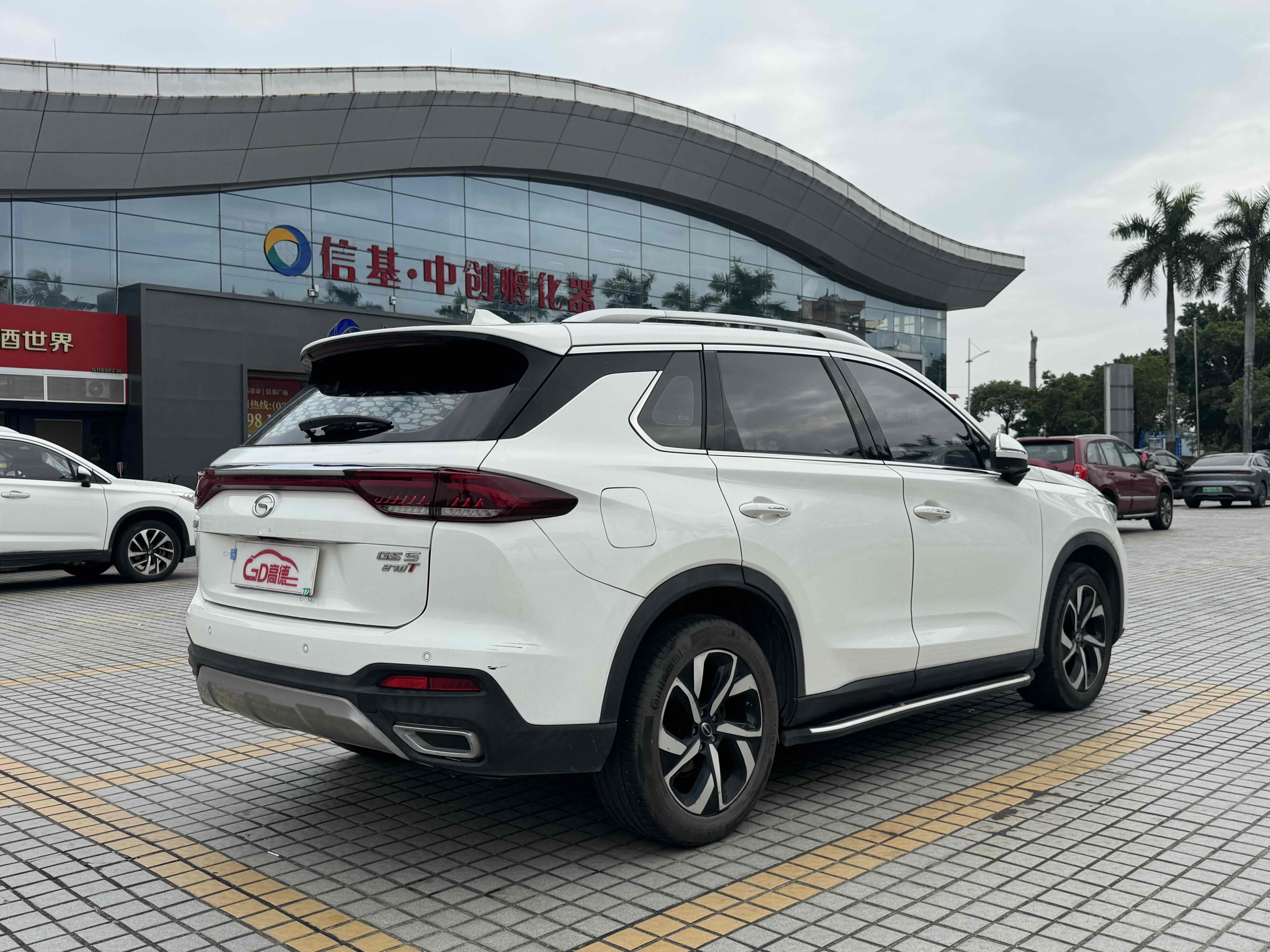 GAC Trumpchi GS5 2019 car image #9