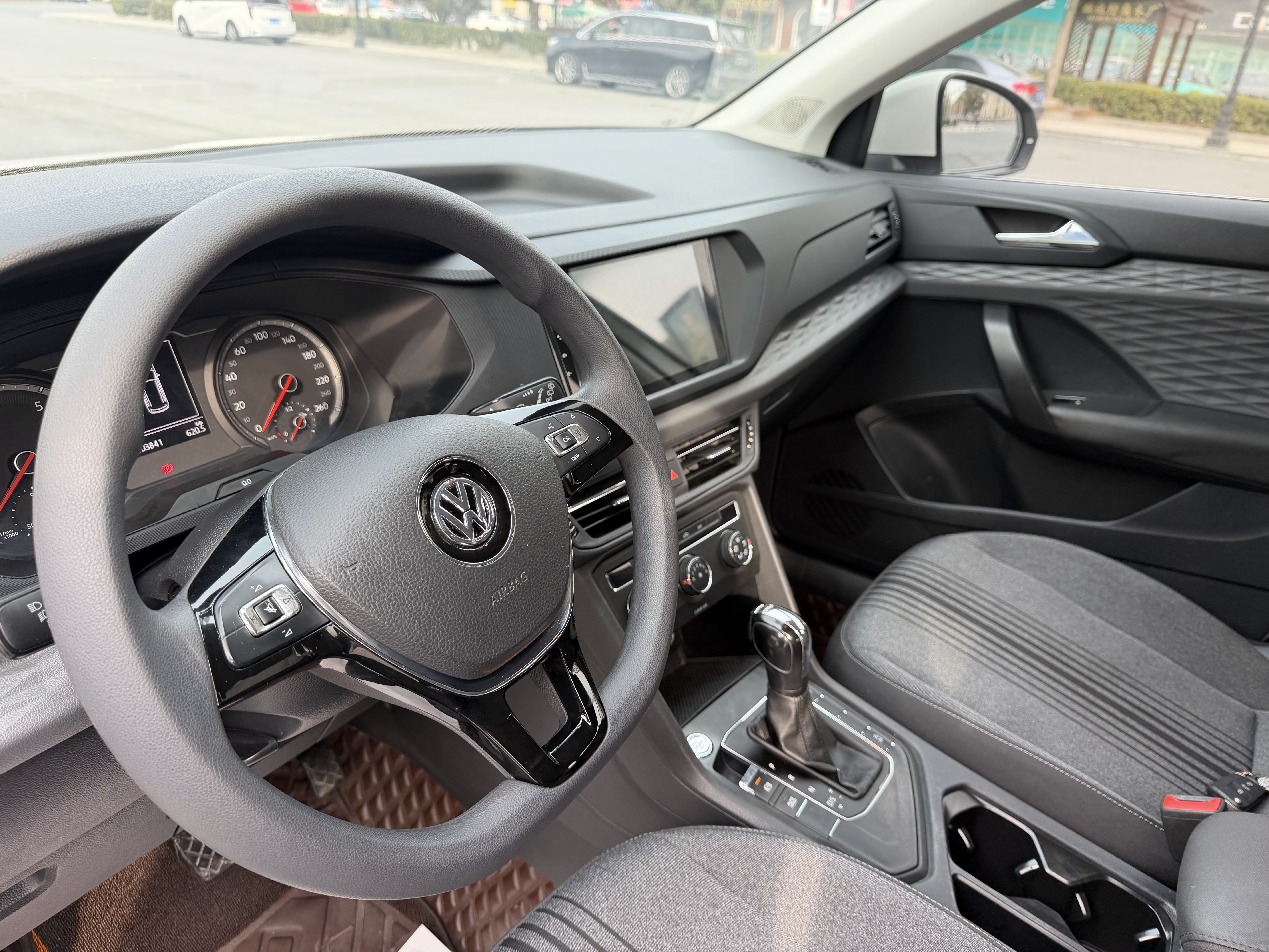 Volkswagen Tharu 2019 #9 Volkswagen Tharu 2019 car image #9