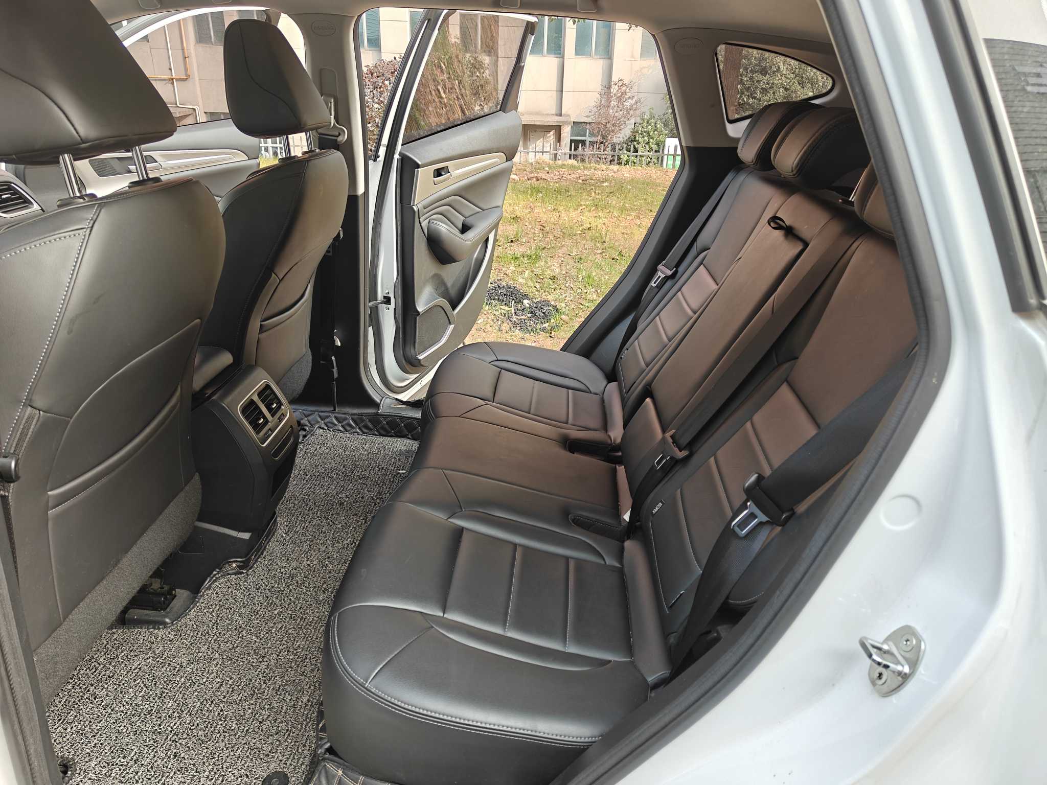 Haval F7 2019 car image #9