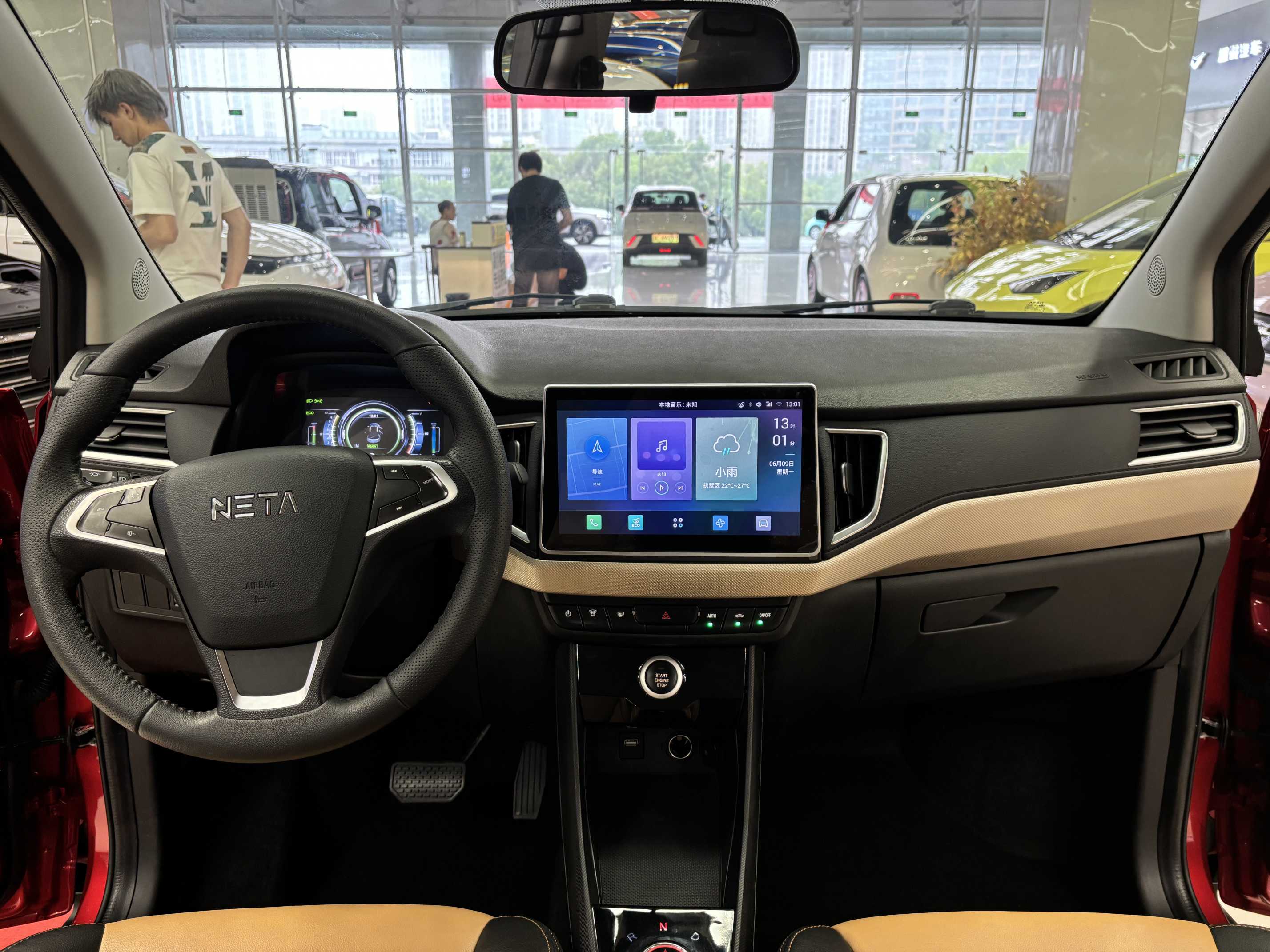 哪吒汽车 哪吒N01 2019 汽车图片 #9