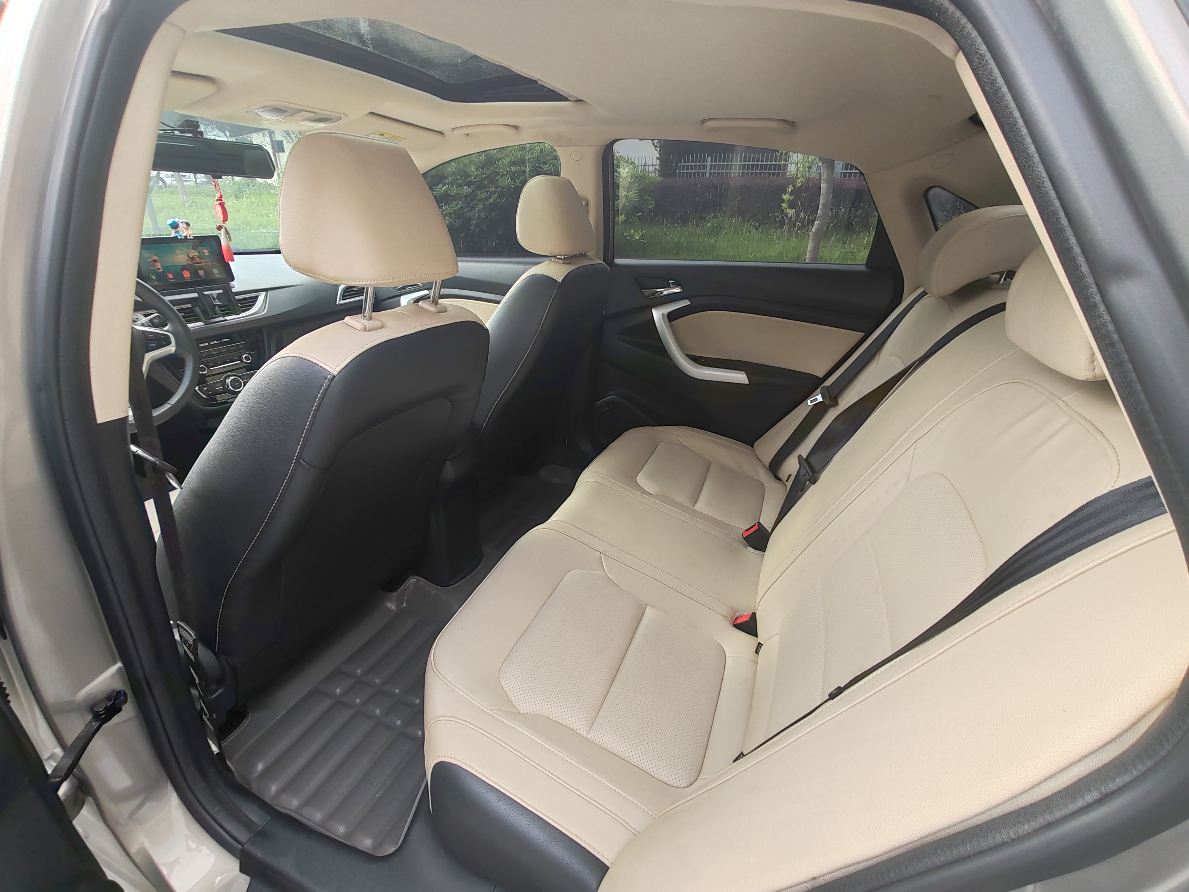 Changan Alsvin V7 2015 car image #9
