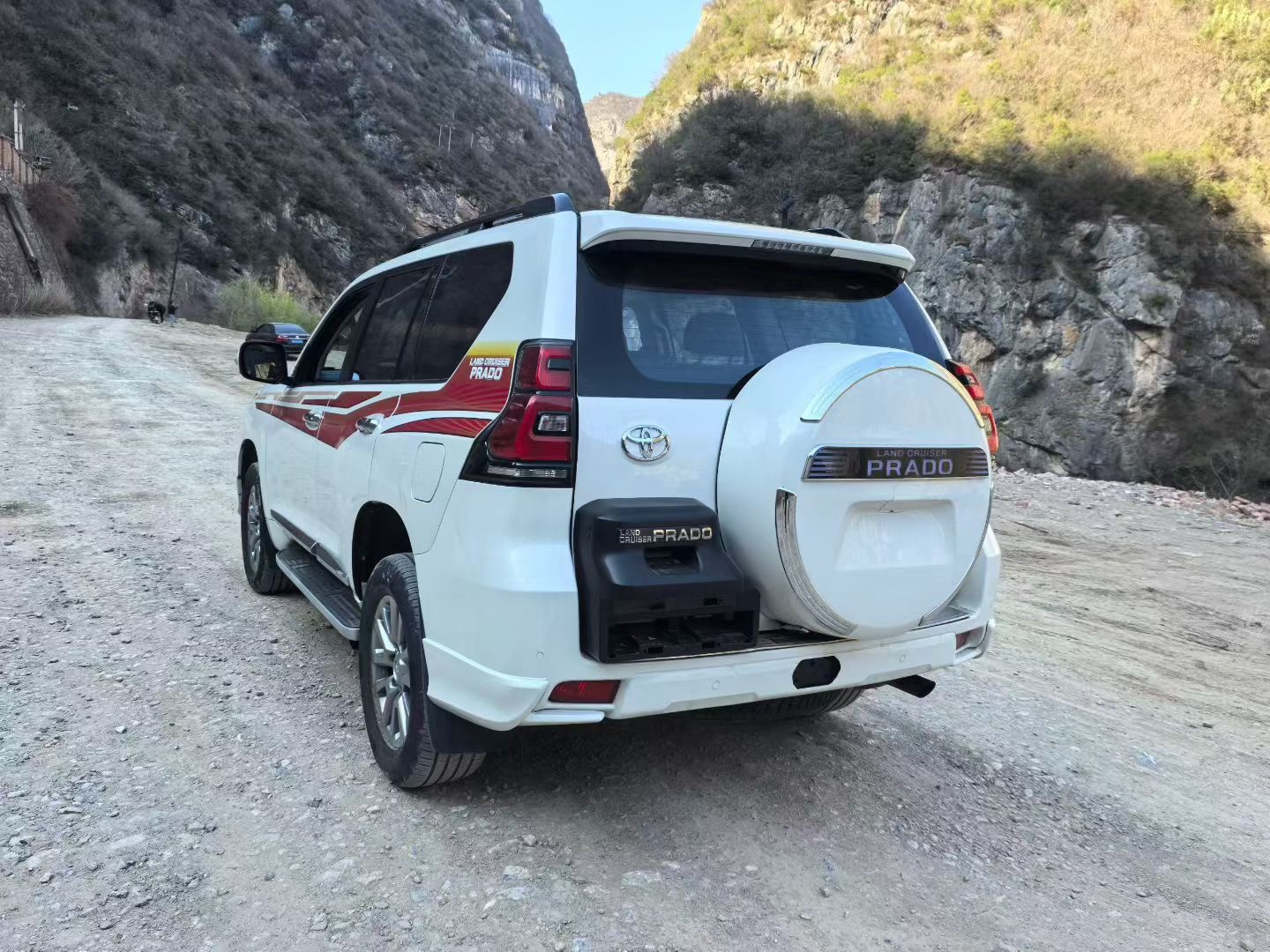 Toyota Land Cruiser Prado 2020 car image #9