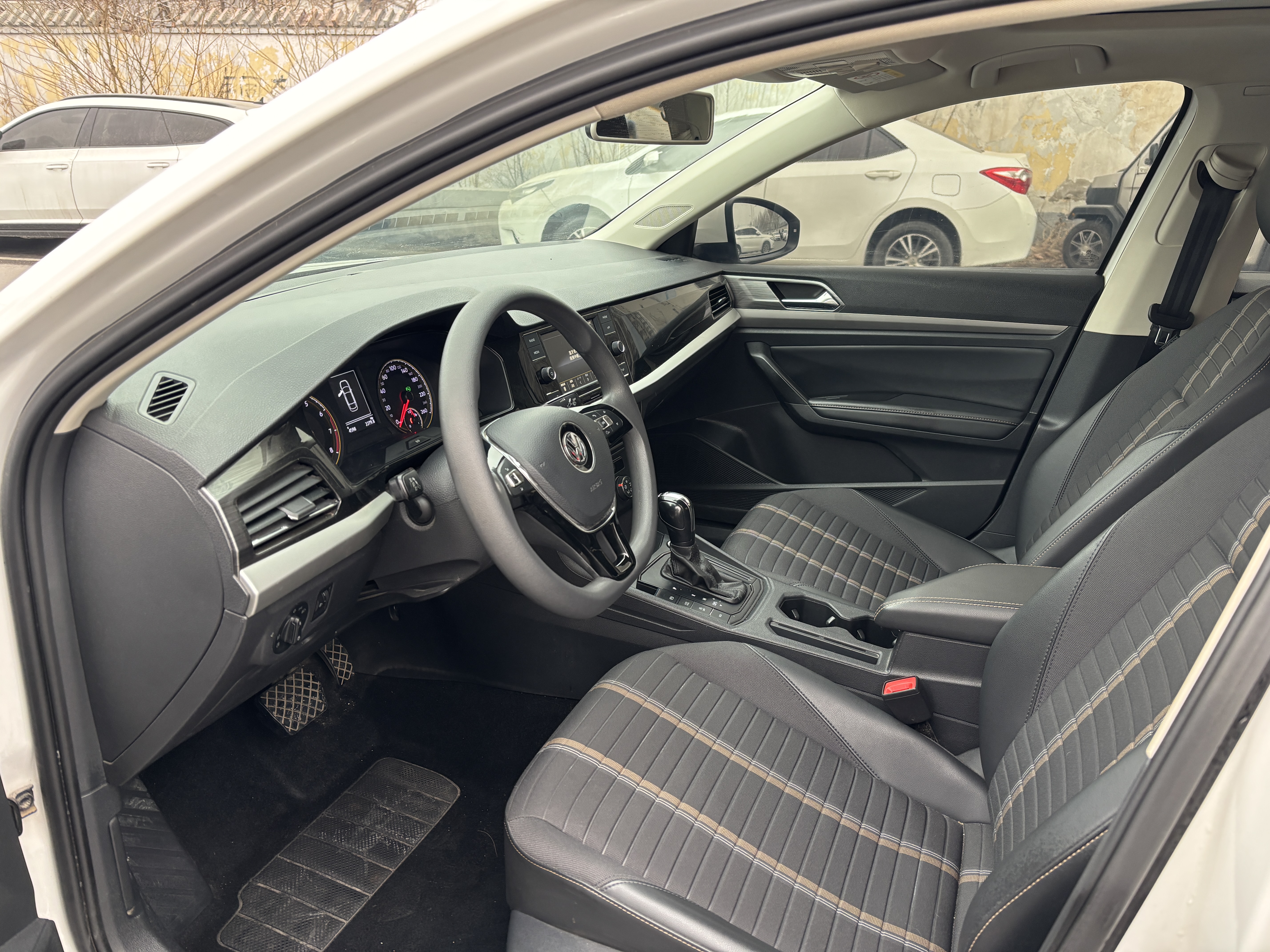 Volkswagen Lavida 2020 car image #9
