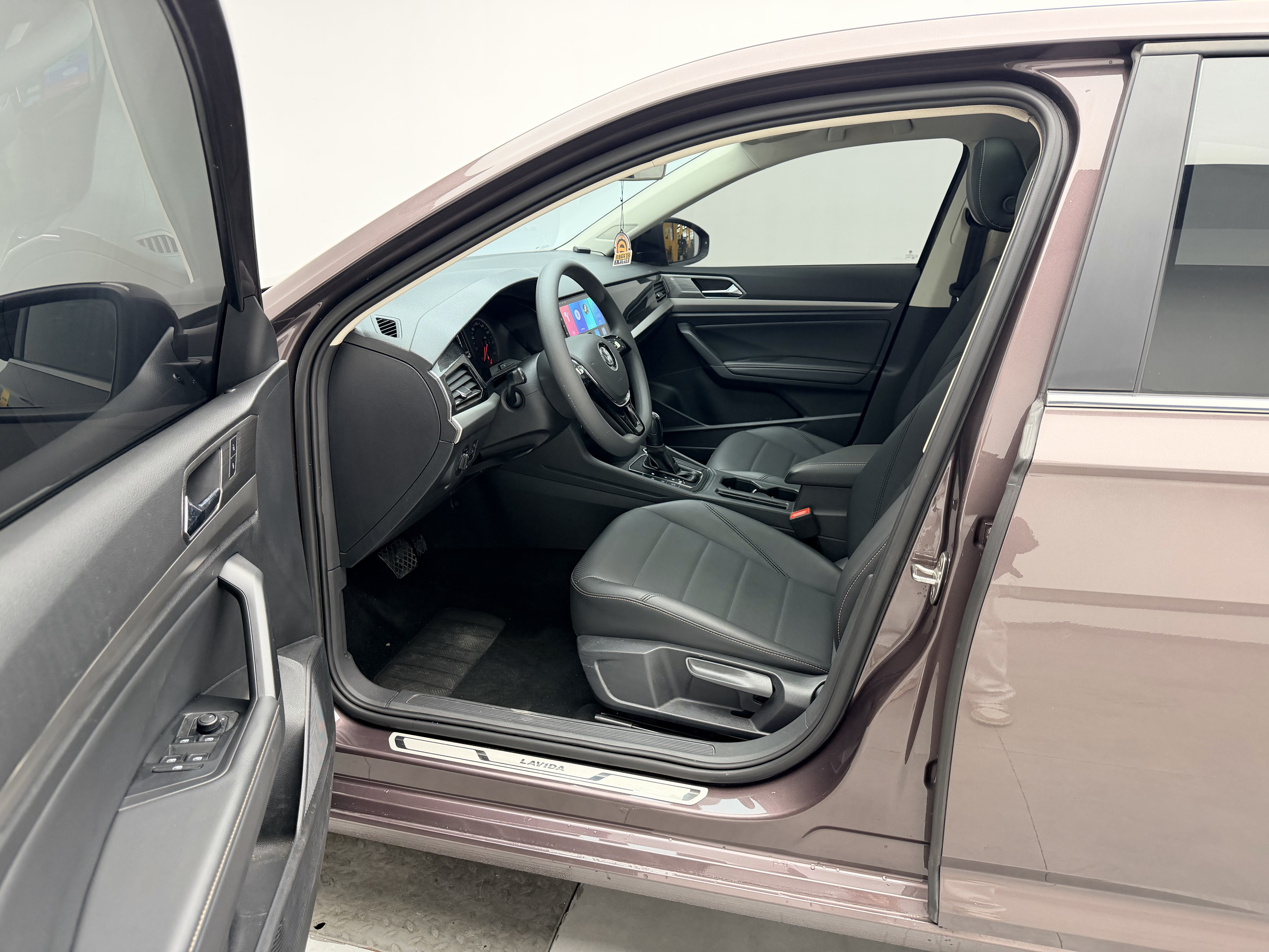 Volkswagen Lavida 2019 #9 Volkswagen Lavida 2019 car image #9
