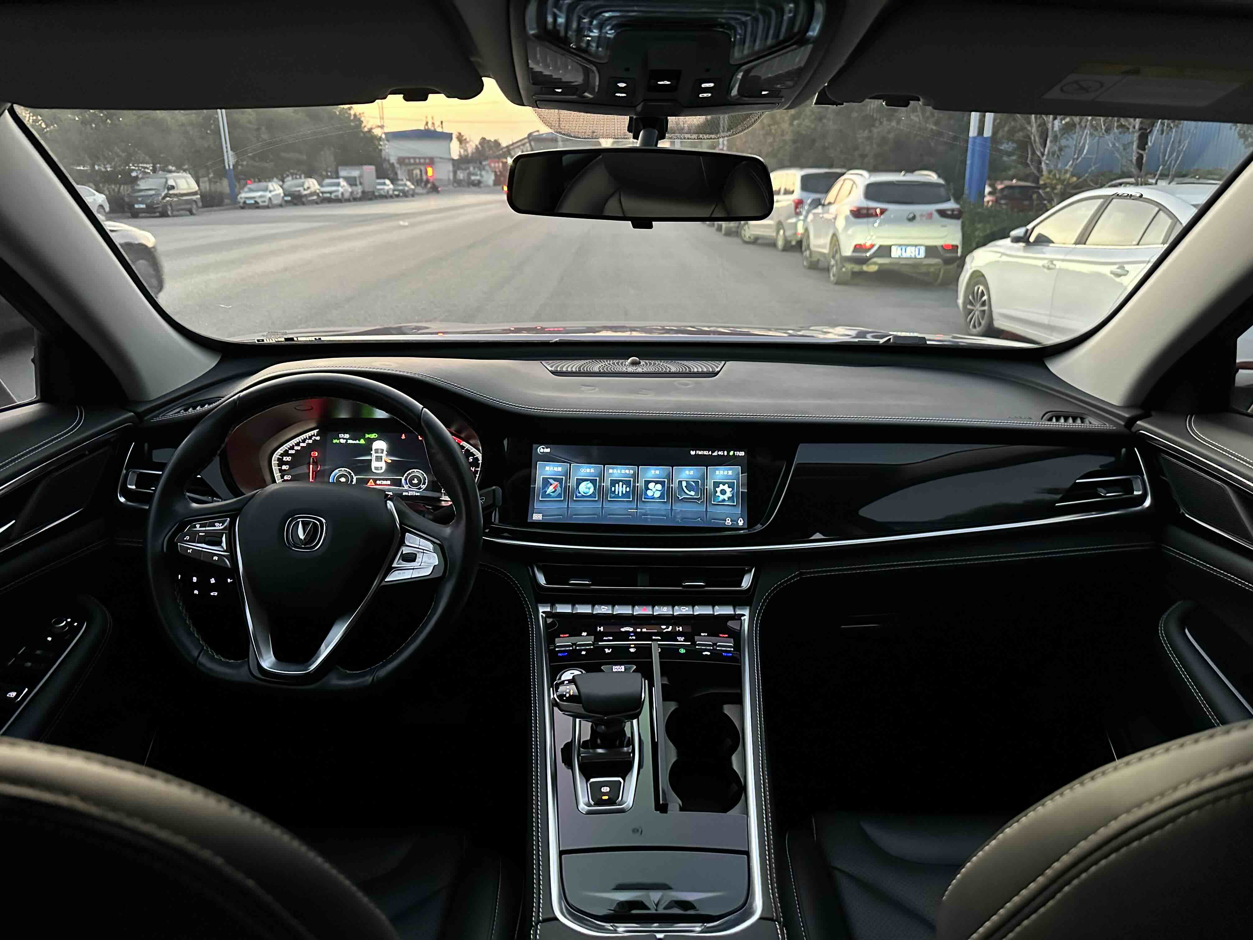 Changan CS85 Coupe 2019 car image #9