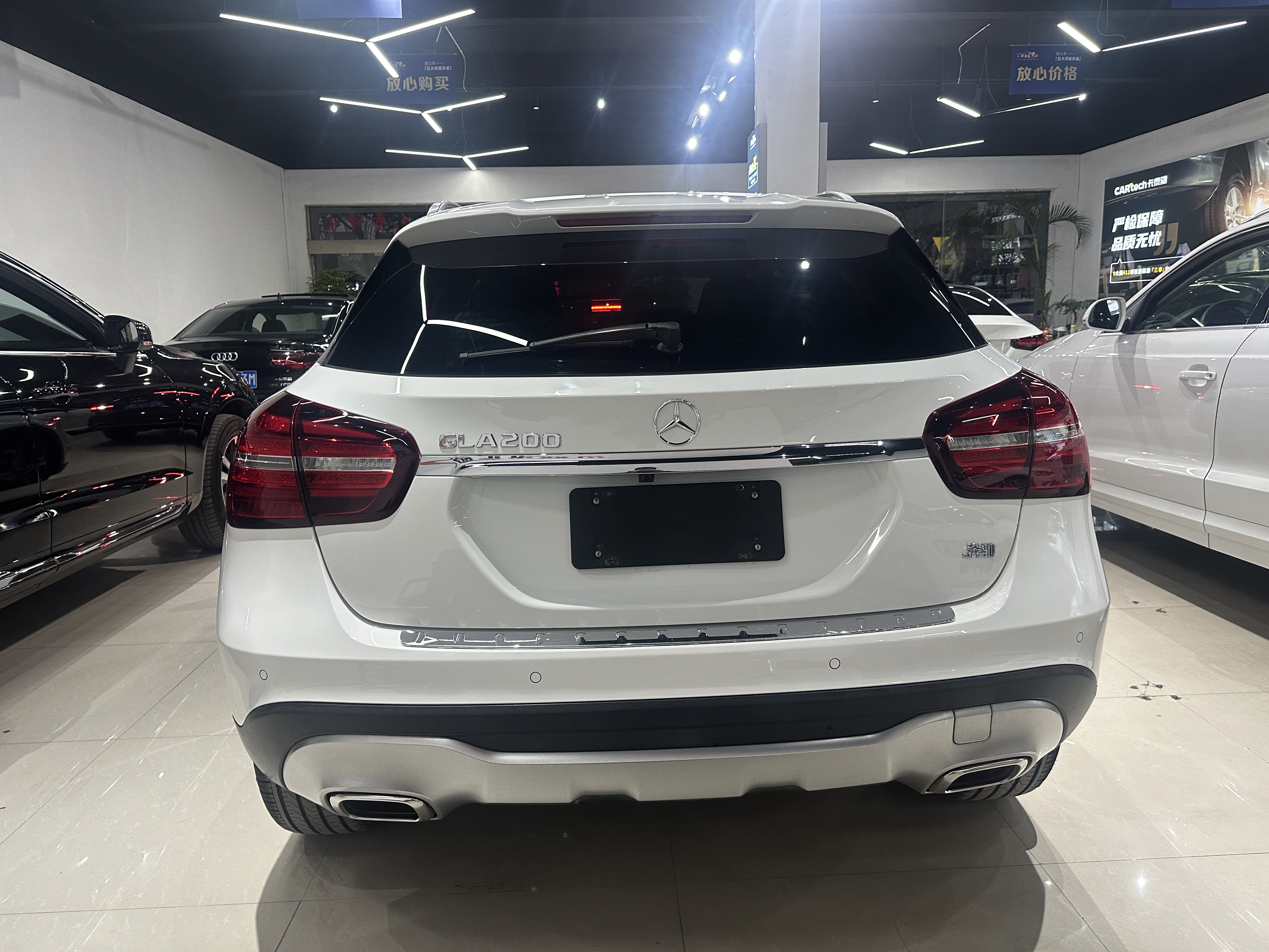 Mercedes-Benz GLA Class 2019 car image #9