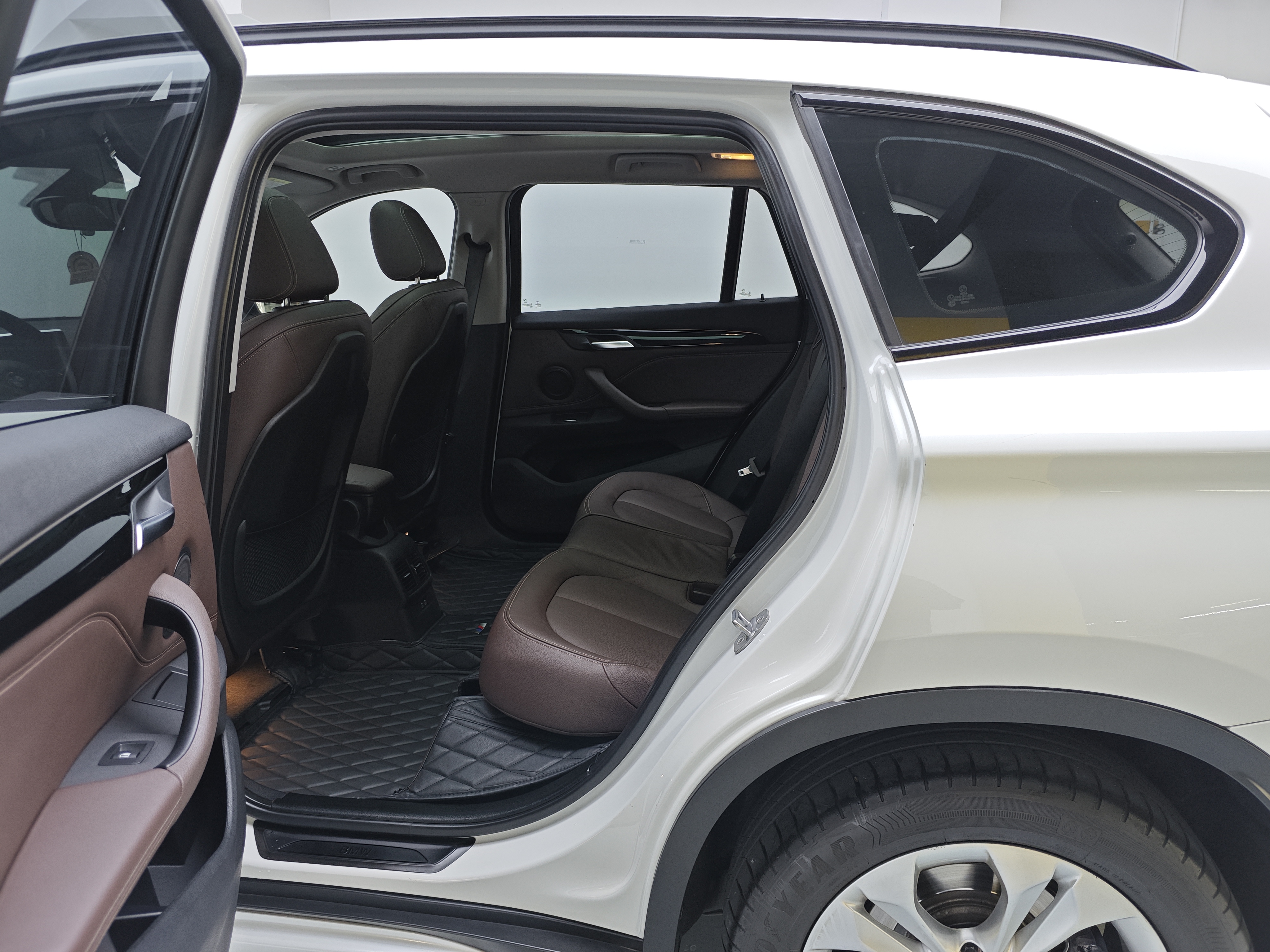 BMW X1 New Energy 2019 car image #9