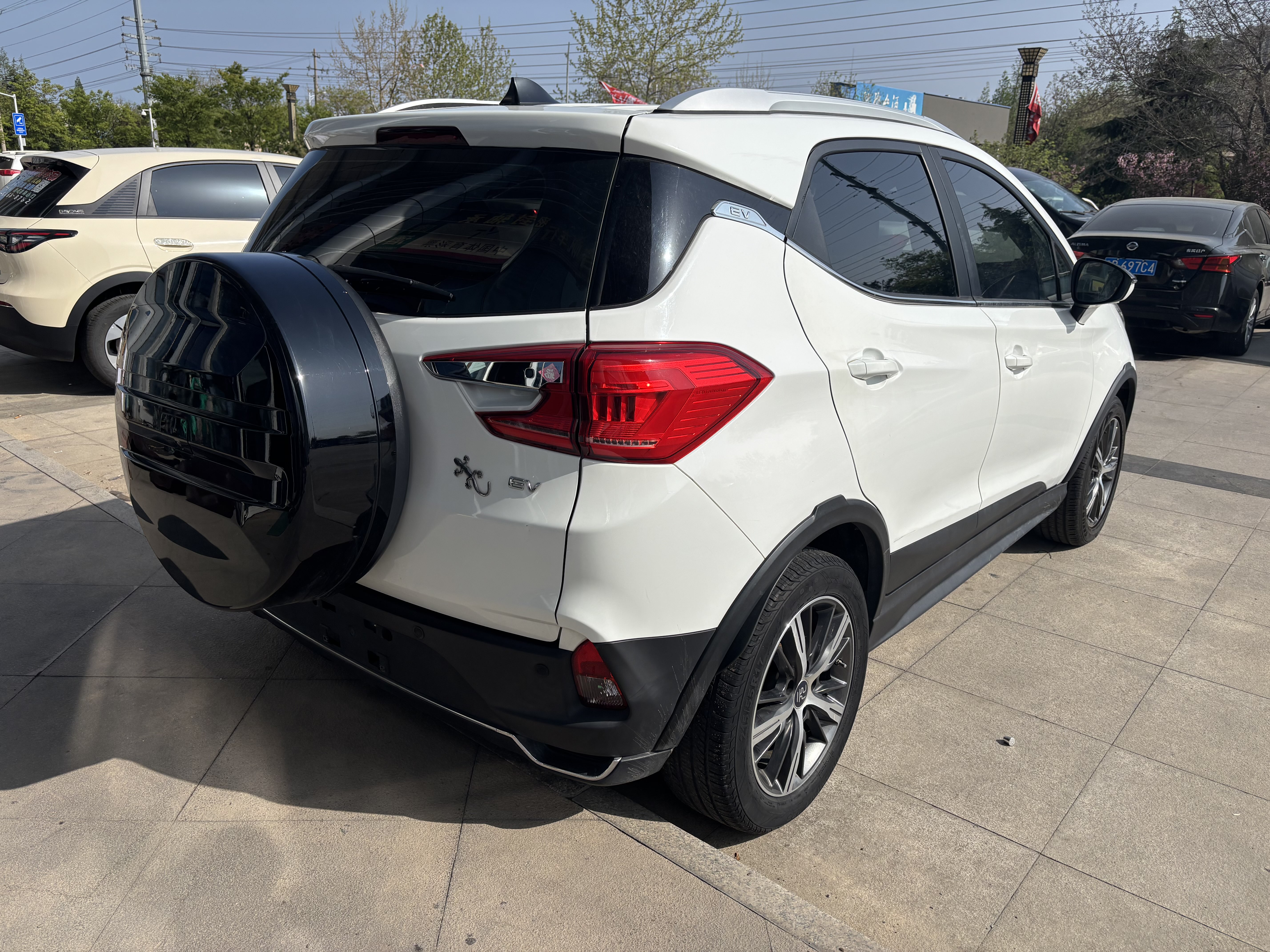 BYD Yuan New Energy 2019 #9 BYD Yuan New Energy 2019 car image #9