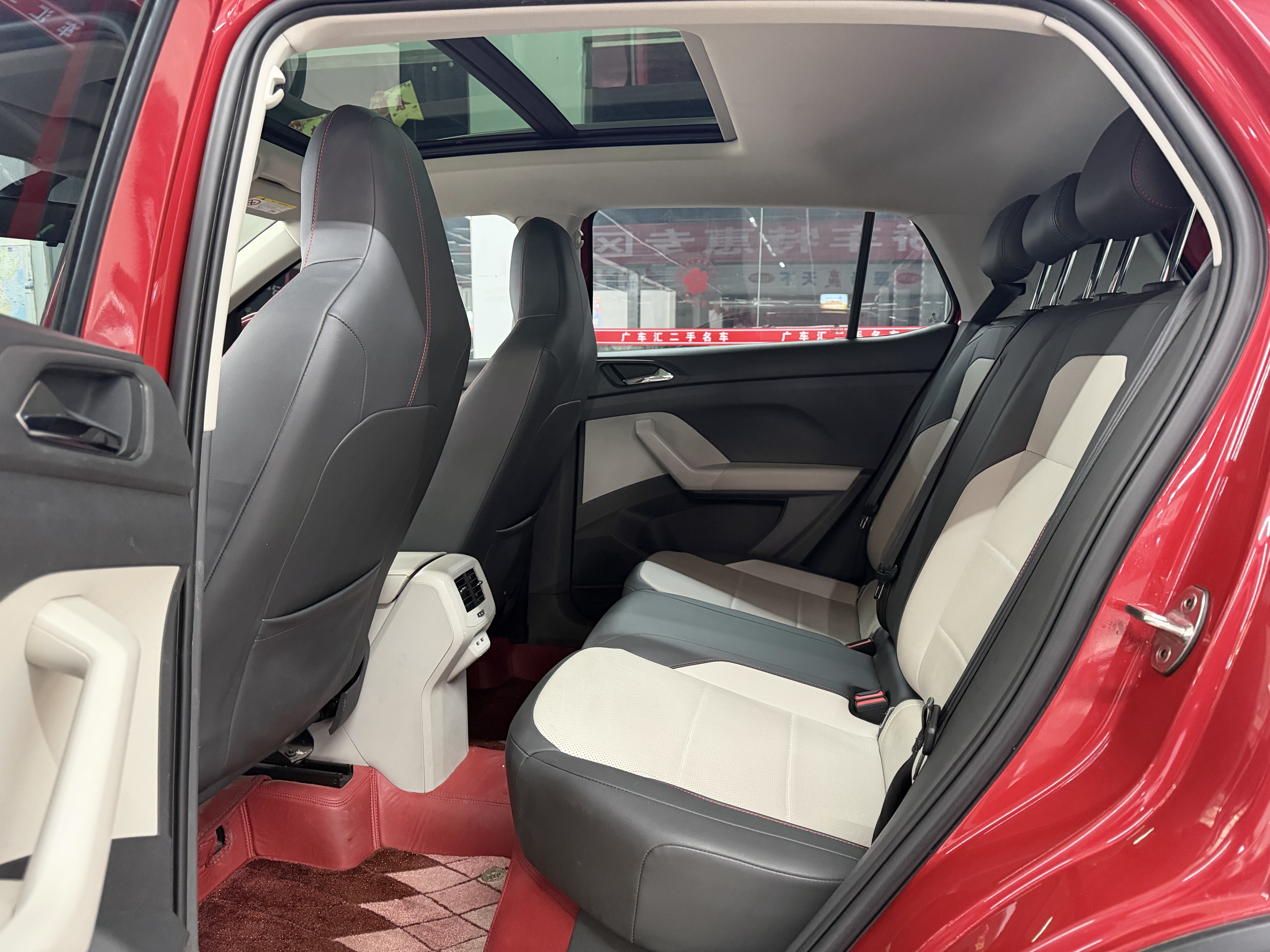 Volkswagen T-Cross 2019 car image #9