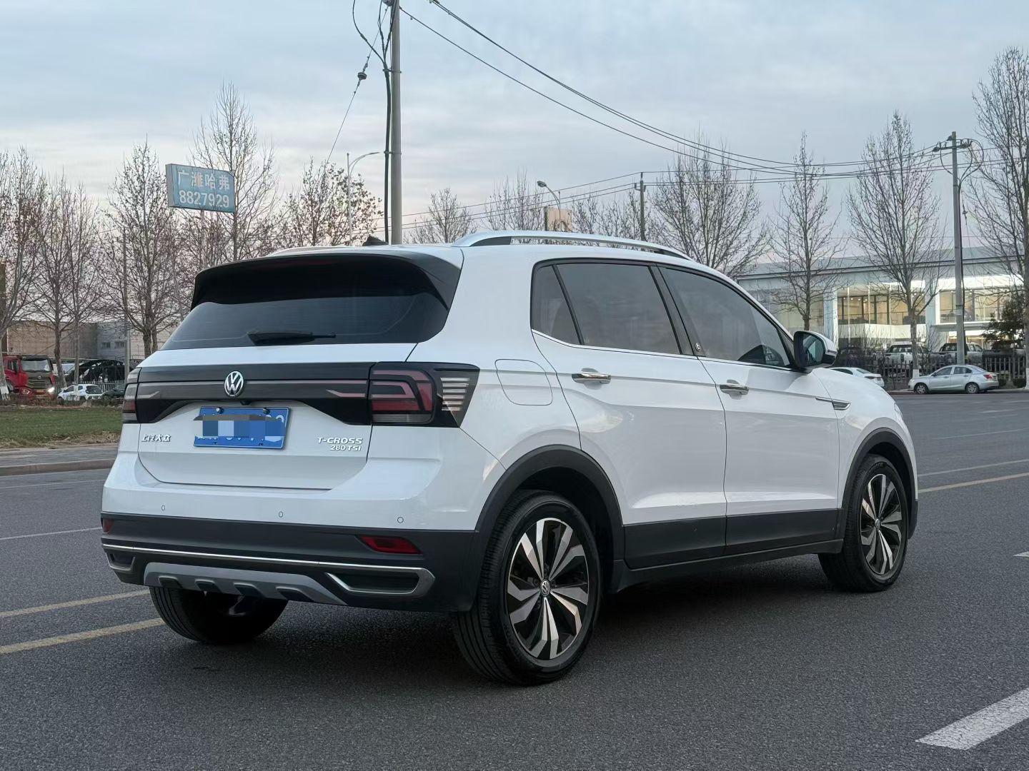 Volkswagen T-Cross 2019 car image #9
