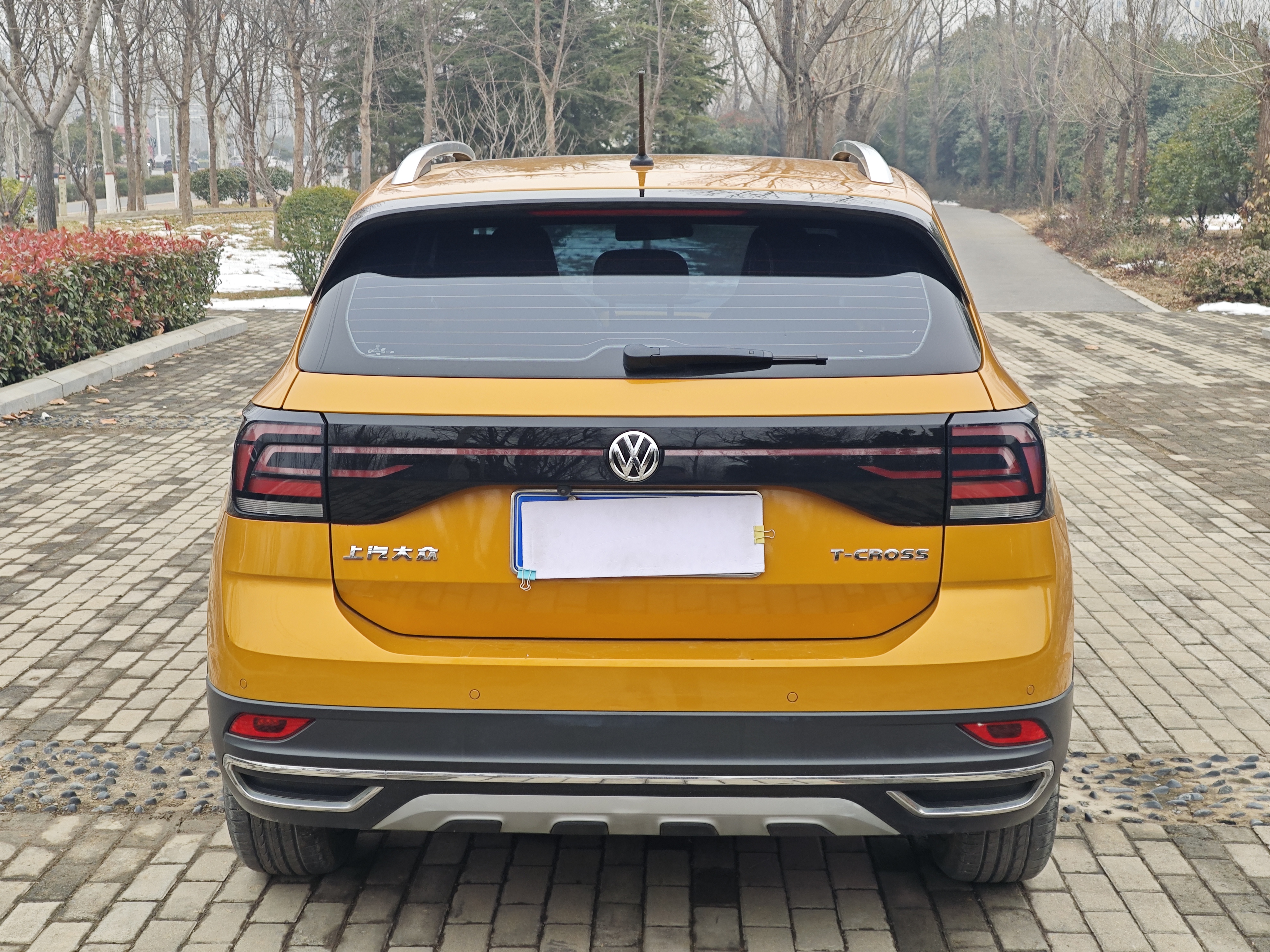 Volkswagen T-Cross 2019 #9 Volkswagen T-Cross 2019 car image #9