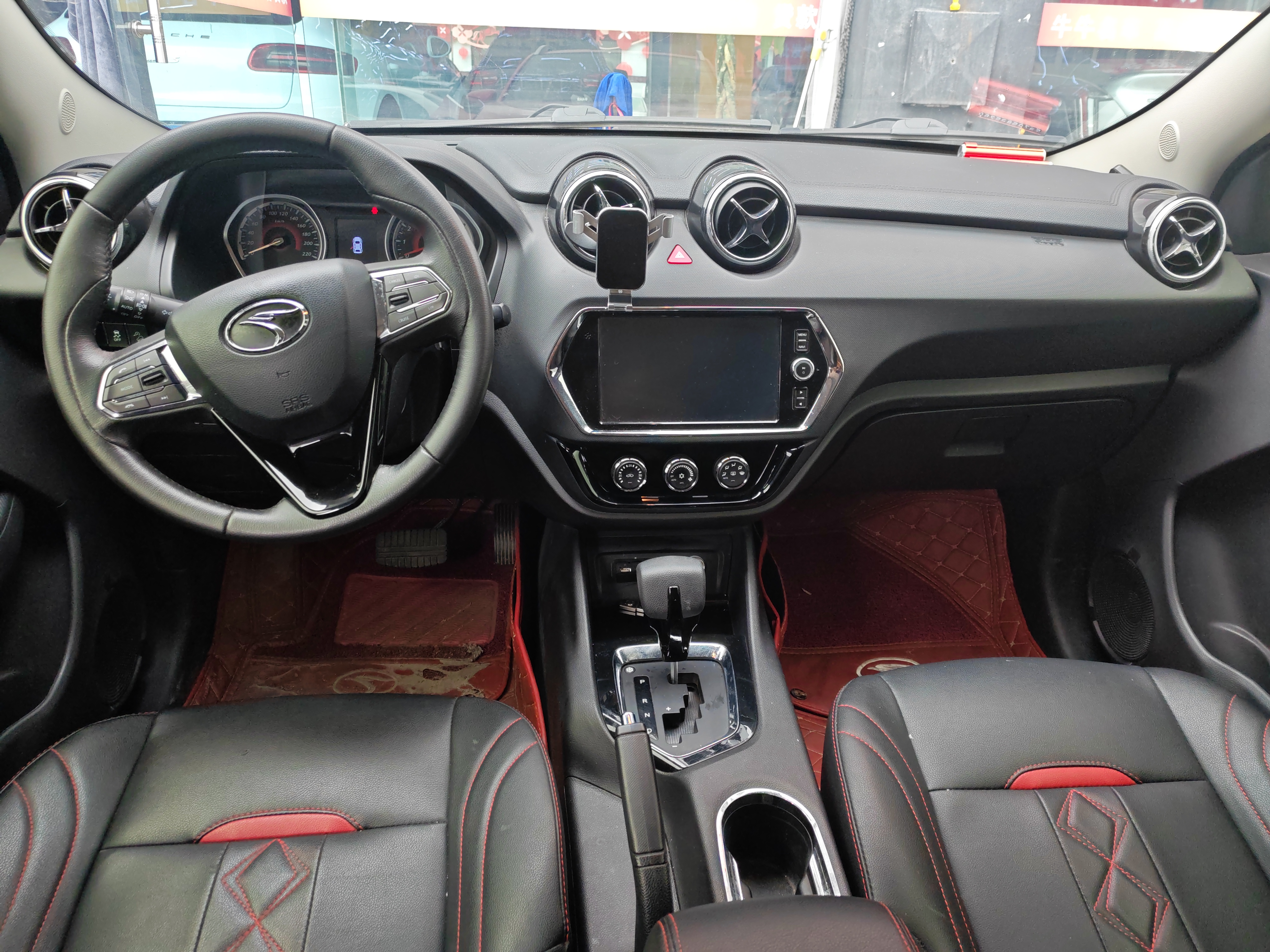 Soueast DX3 2019 car image #9