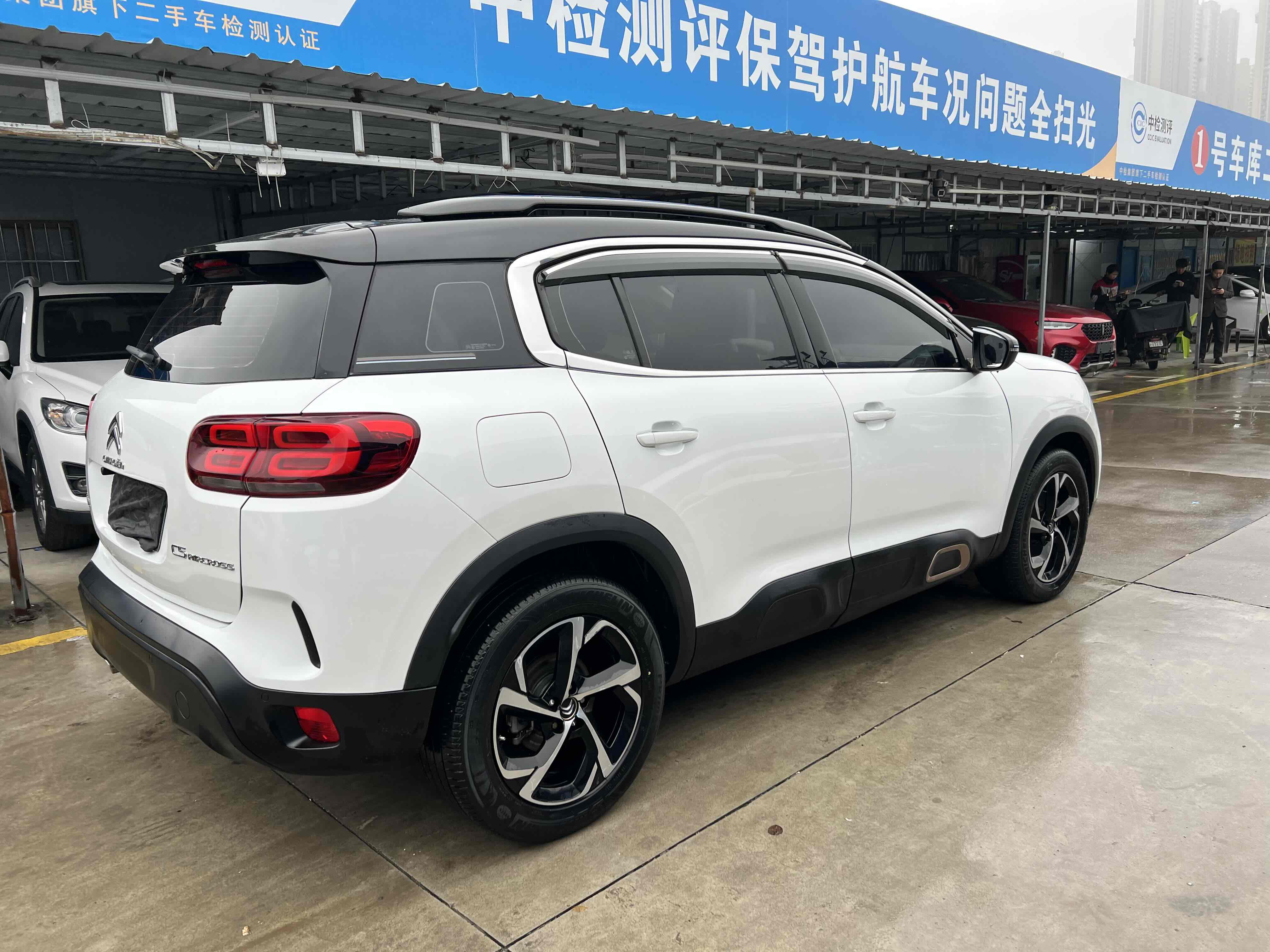Citroen C5 AIRCROSS 2019 car image #9