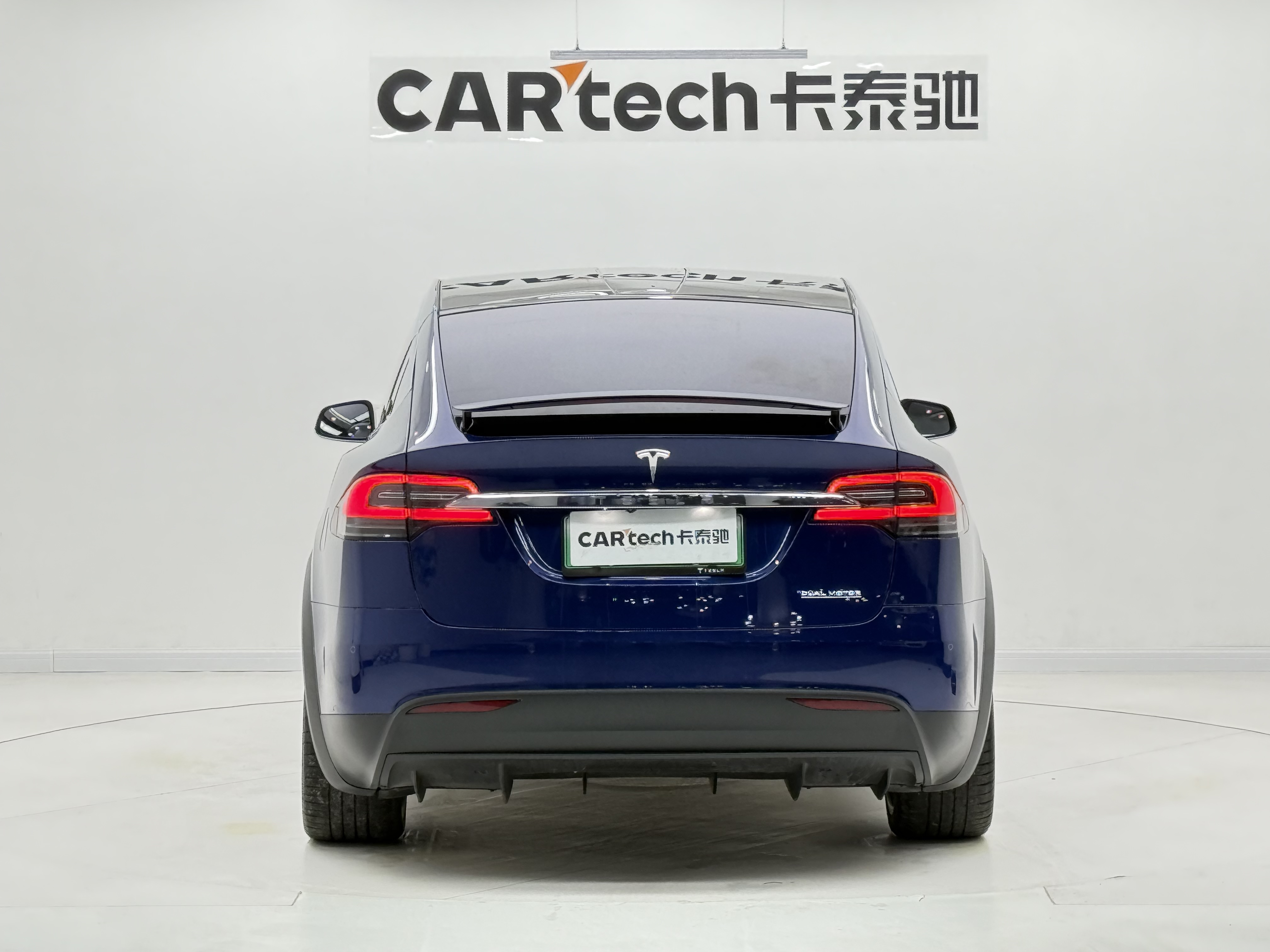 Tesla Model X 2020 car image #9