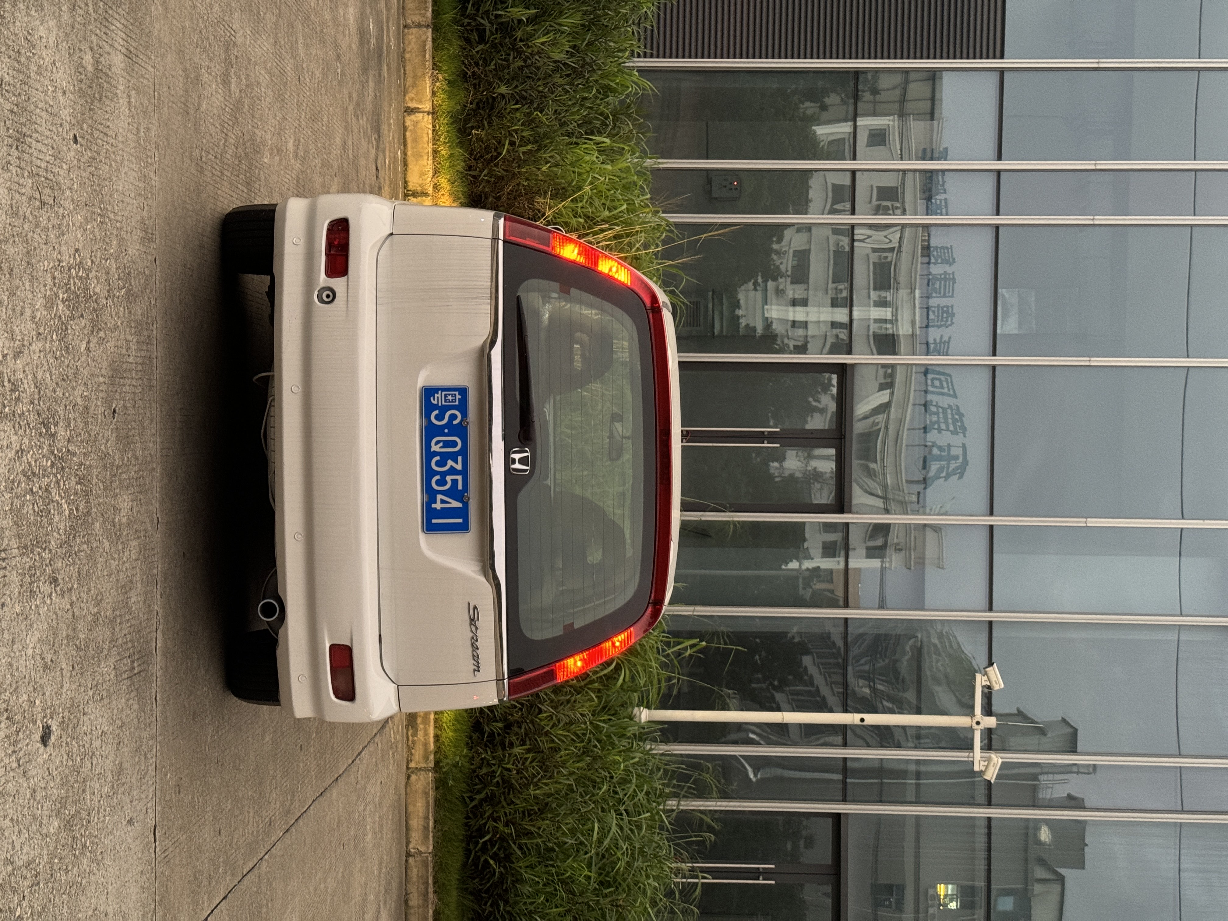 Honda Stream 2003 #9 Honda Stream 2003 car image #9