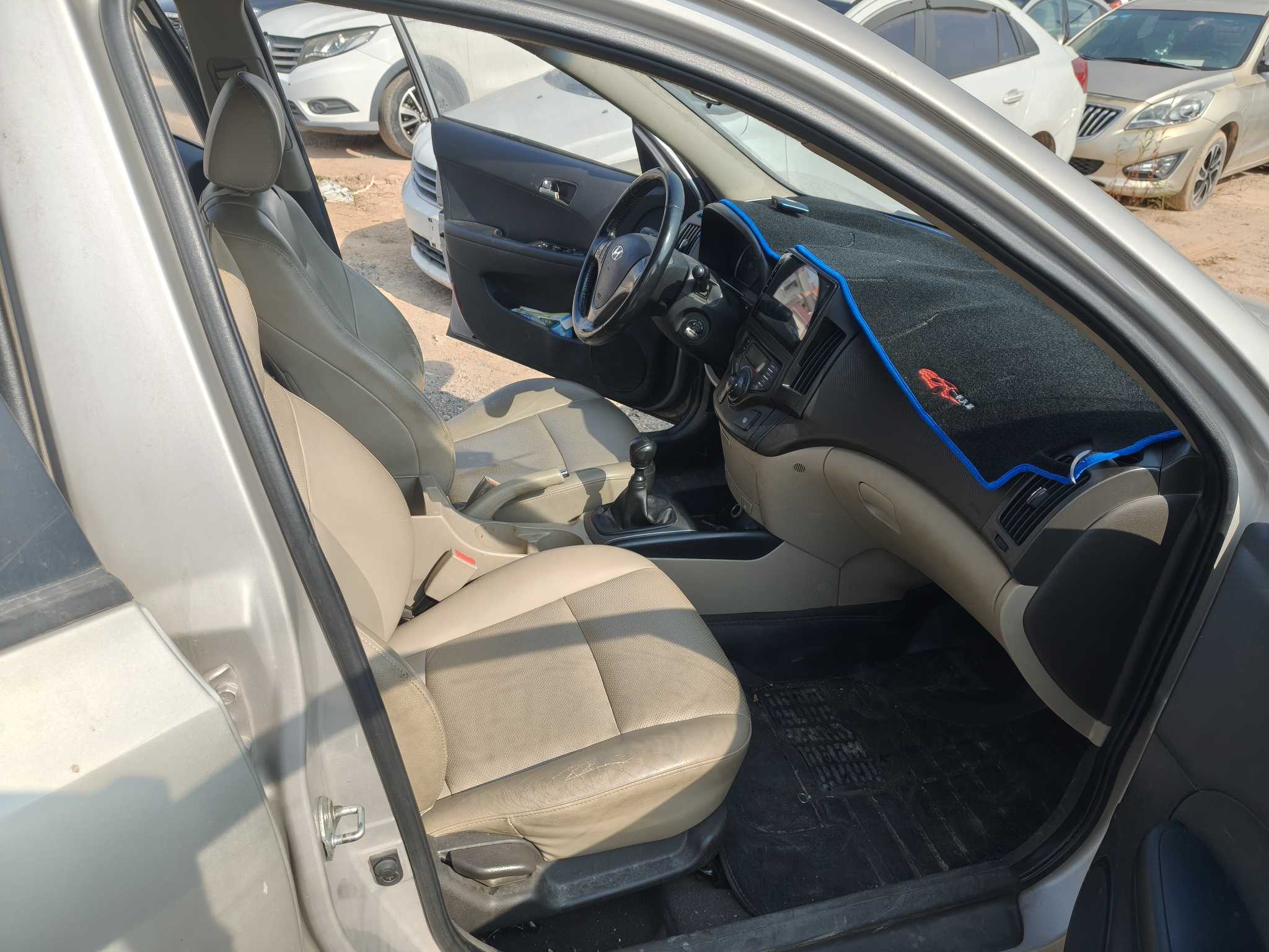 Hyundai i30 2010 car image #9