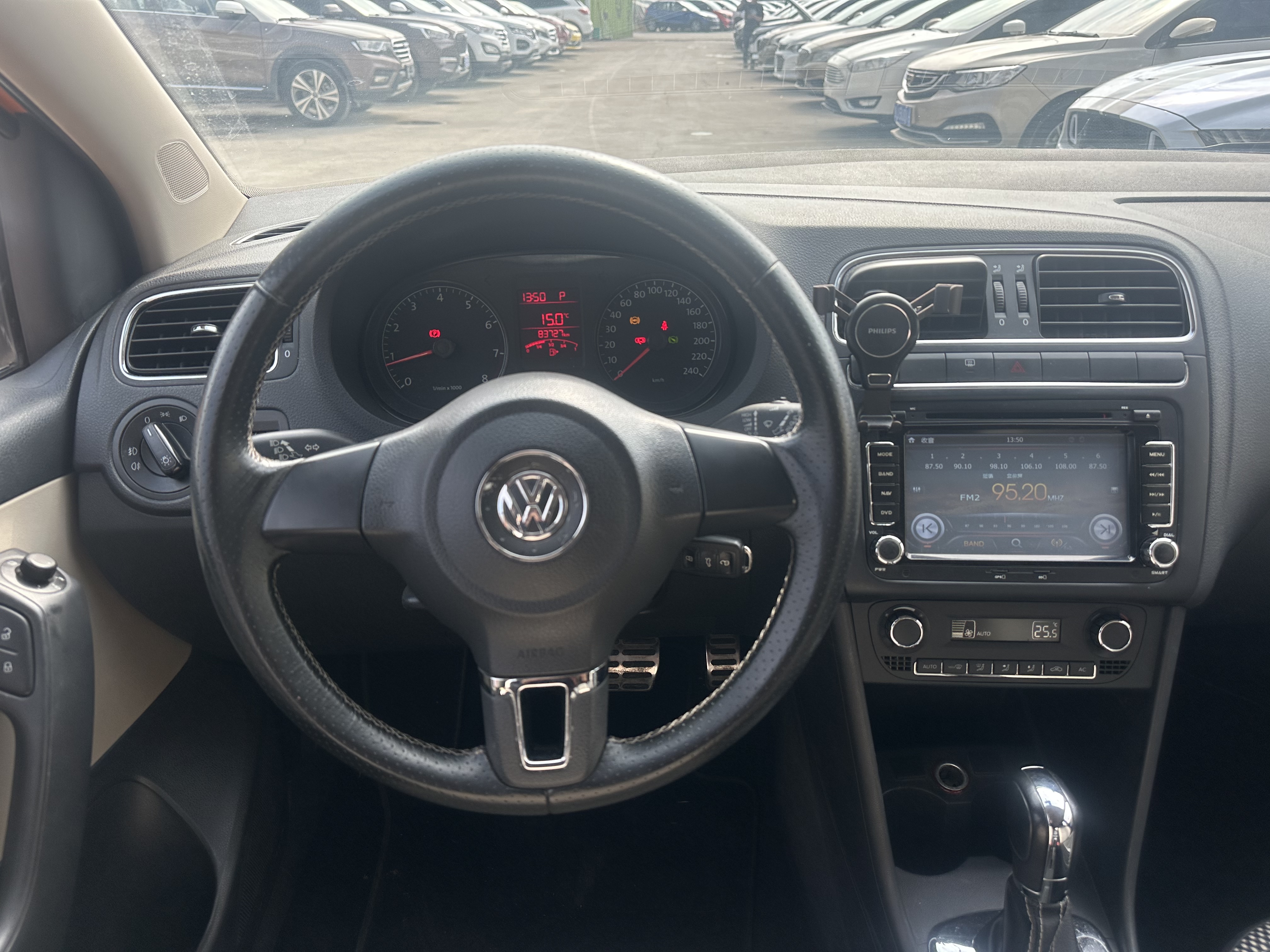 Volkswagen Polo 2013 #9 Volkswagen Polo 2013 car image #9