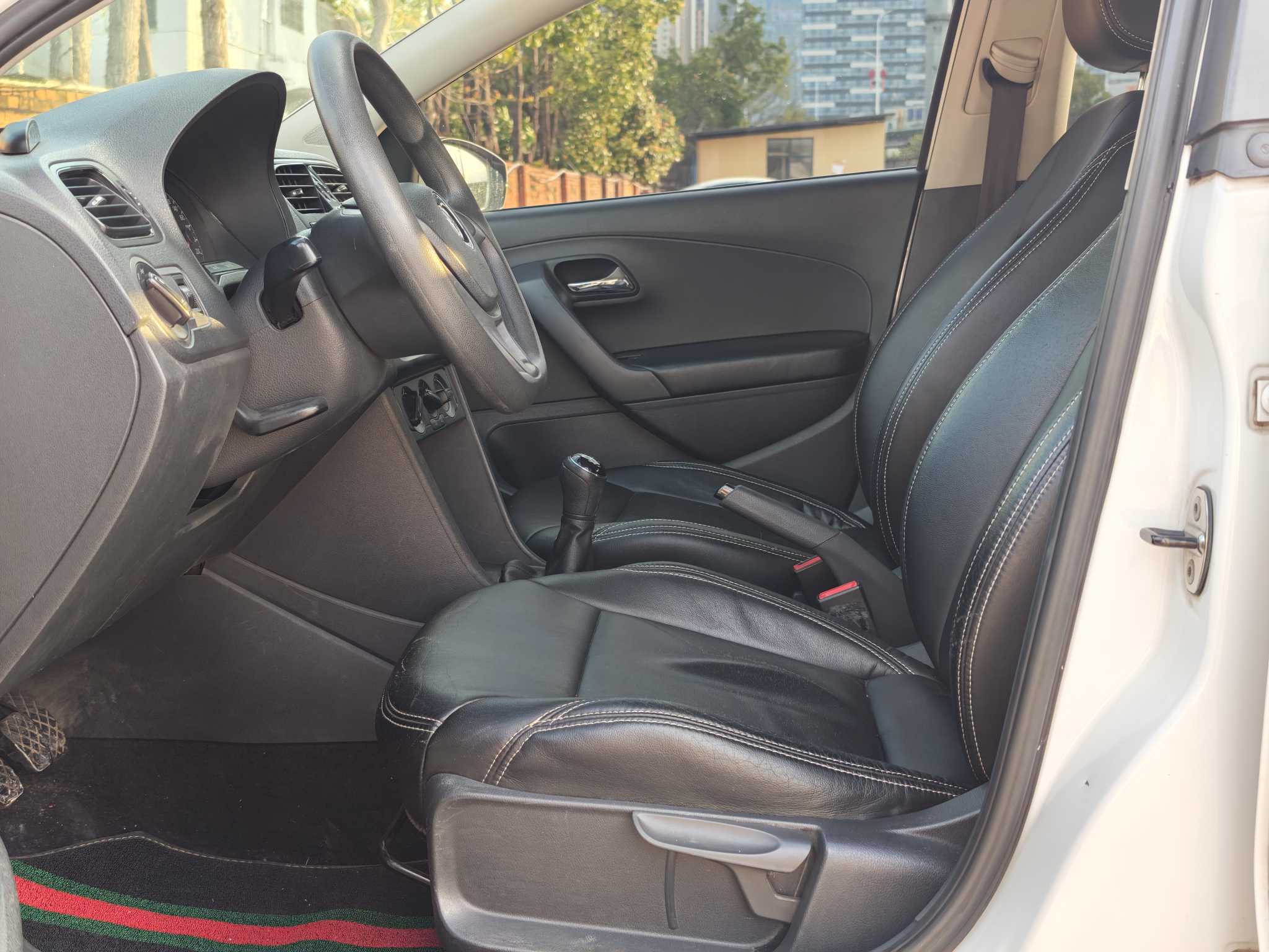 Volkswagen Polo 2014 imagem de carro #9