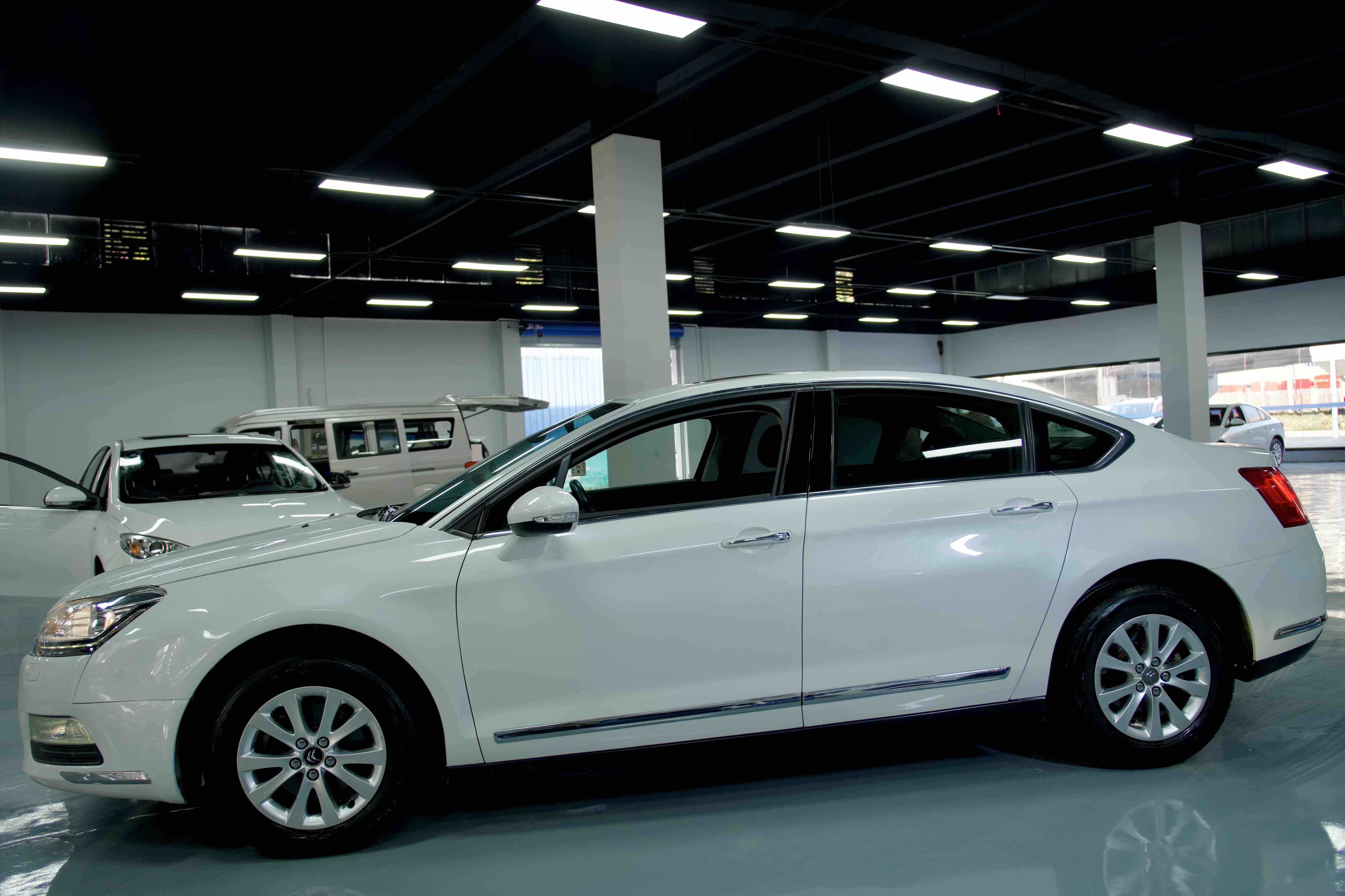 Citroen C5 2016 car image #9