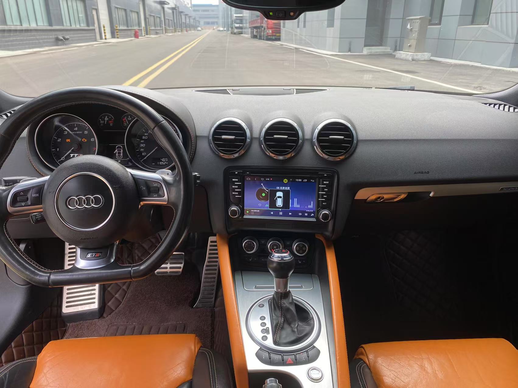 Audi TTS 2013 car image #9