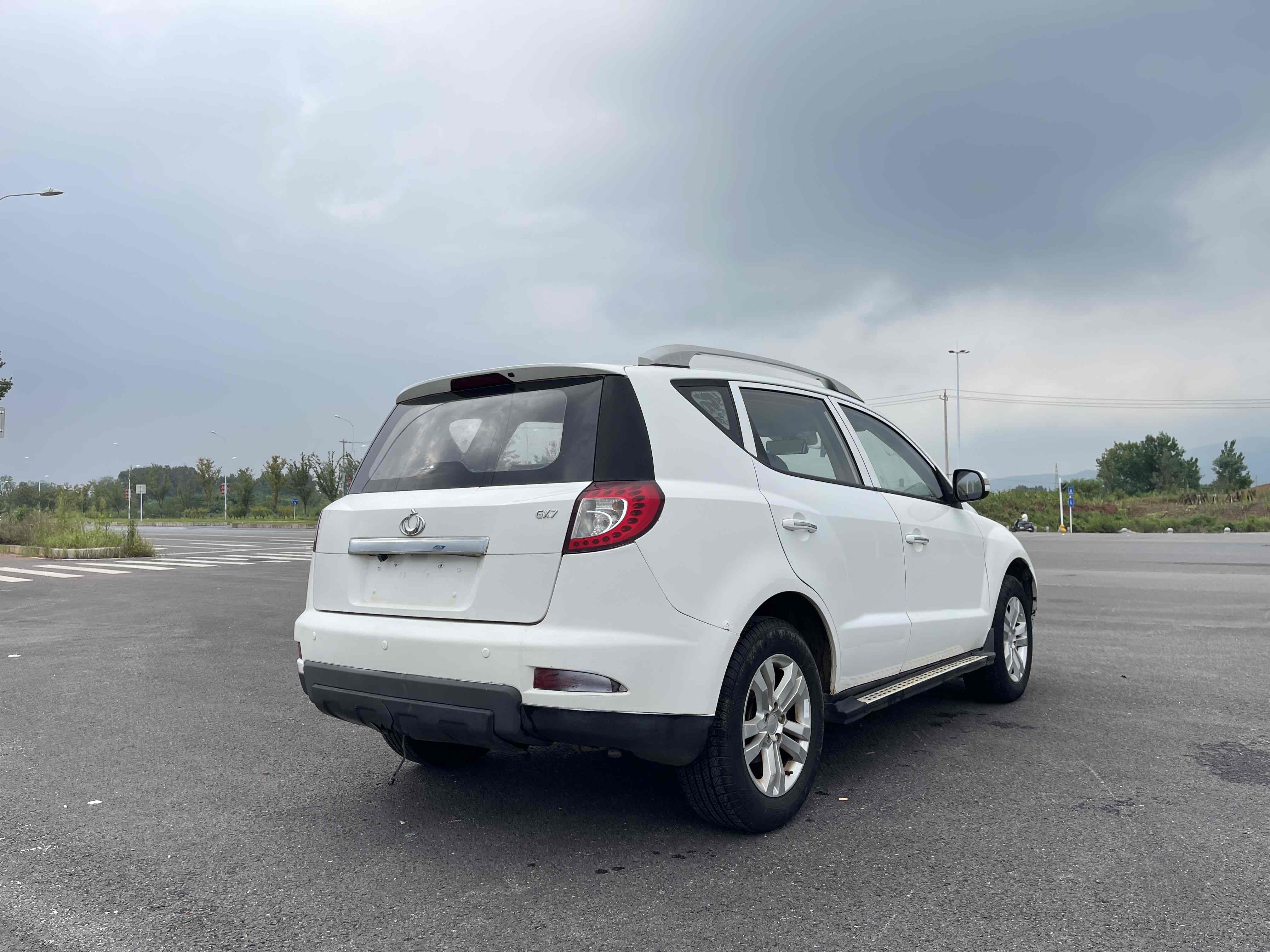 GEELY GX7 2015 car image #9