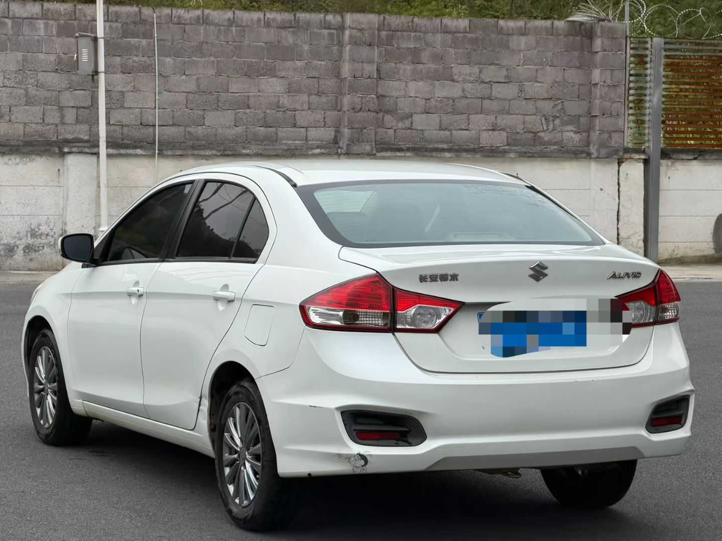 Suzuki Ciaz 2016 изображение автомобиля #9