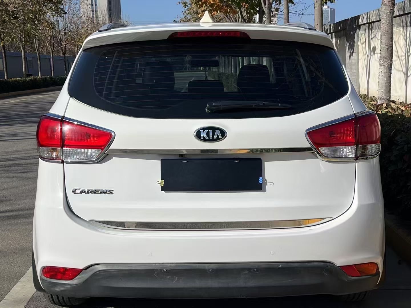 Kia Carens 2015 immagine di auto #9