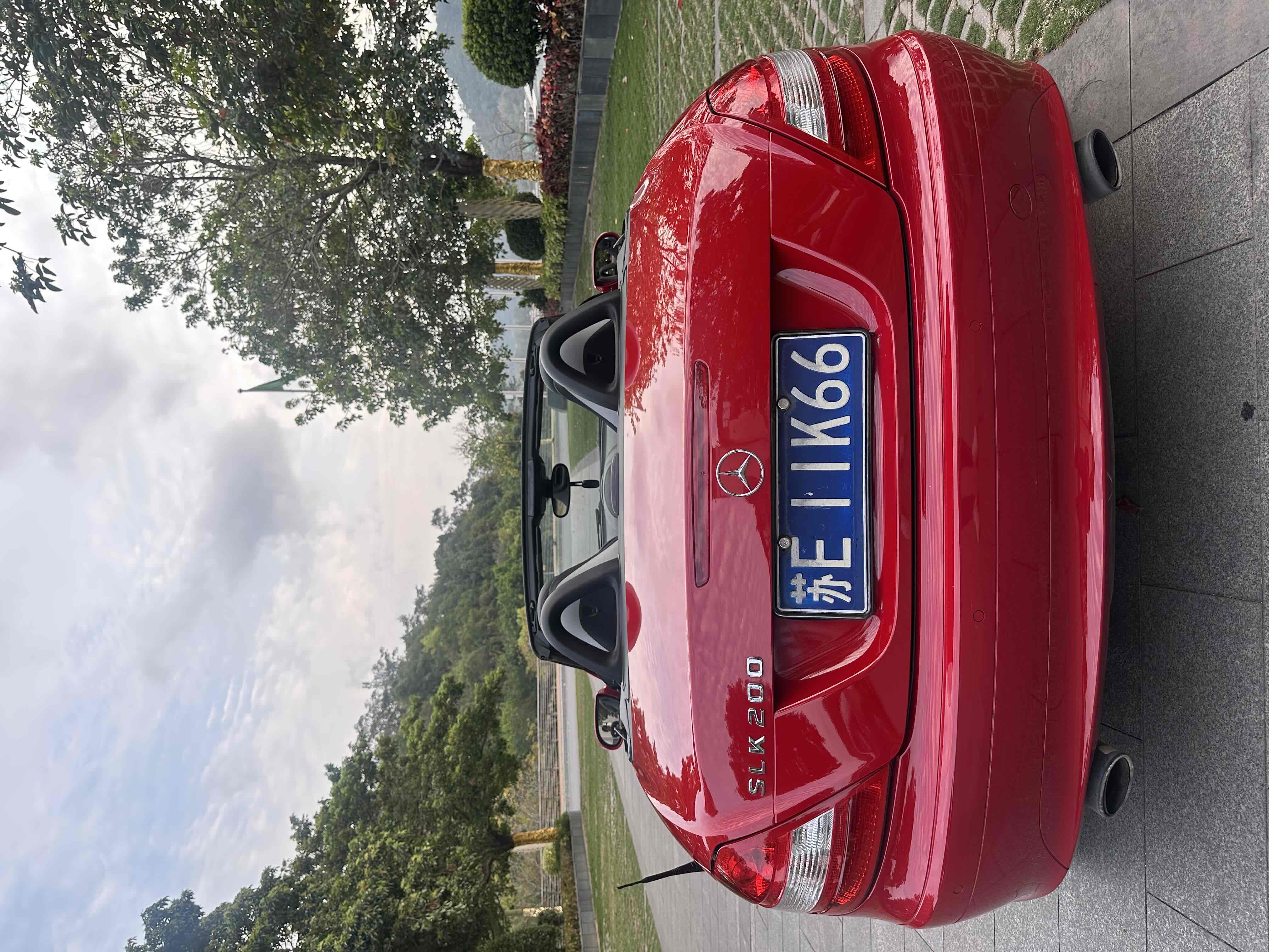 Mercedes-Benz CLK Class 2008 car image #9