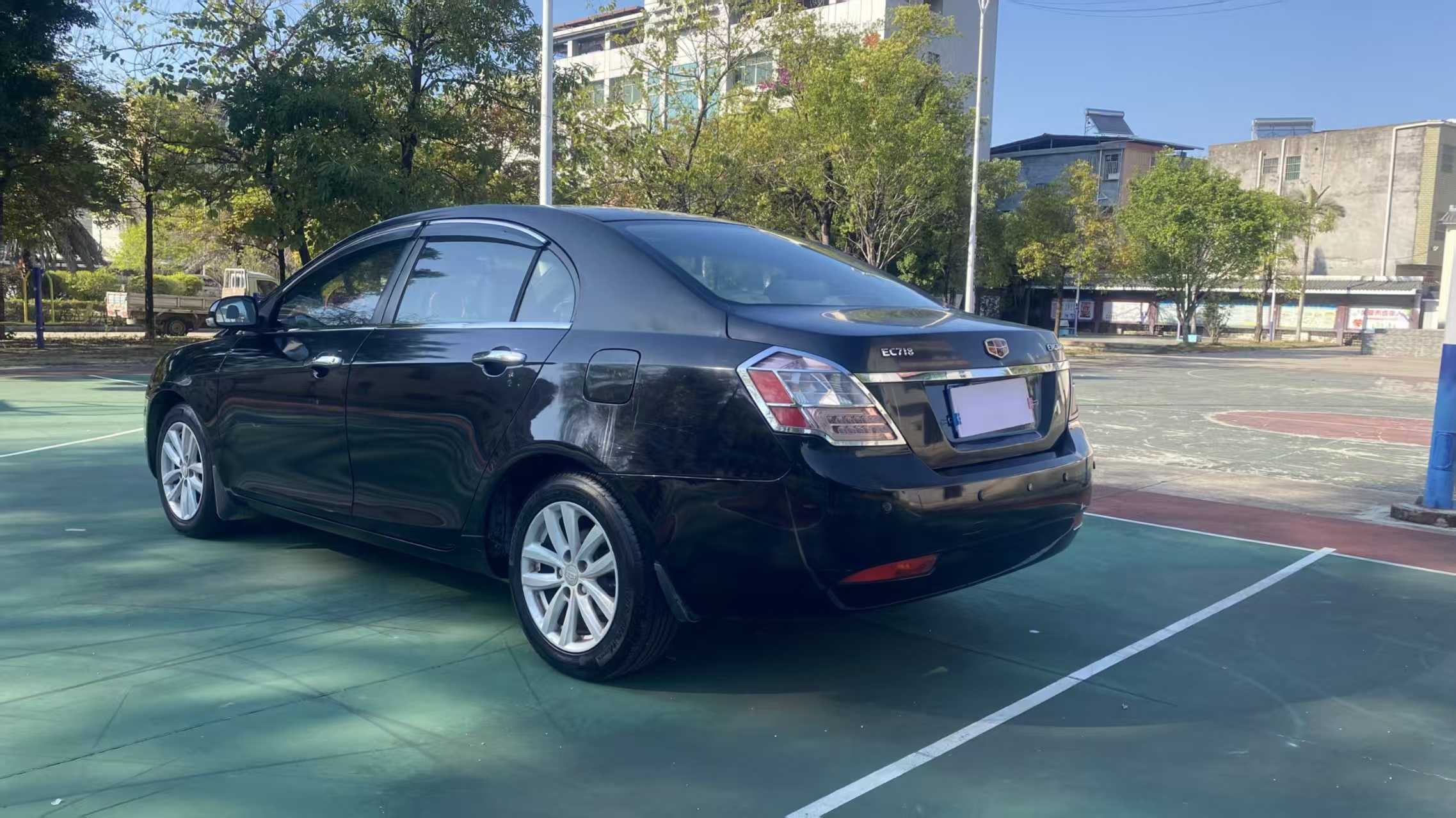 GEELY Emgrand Classic 2013 car image #9