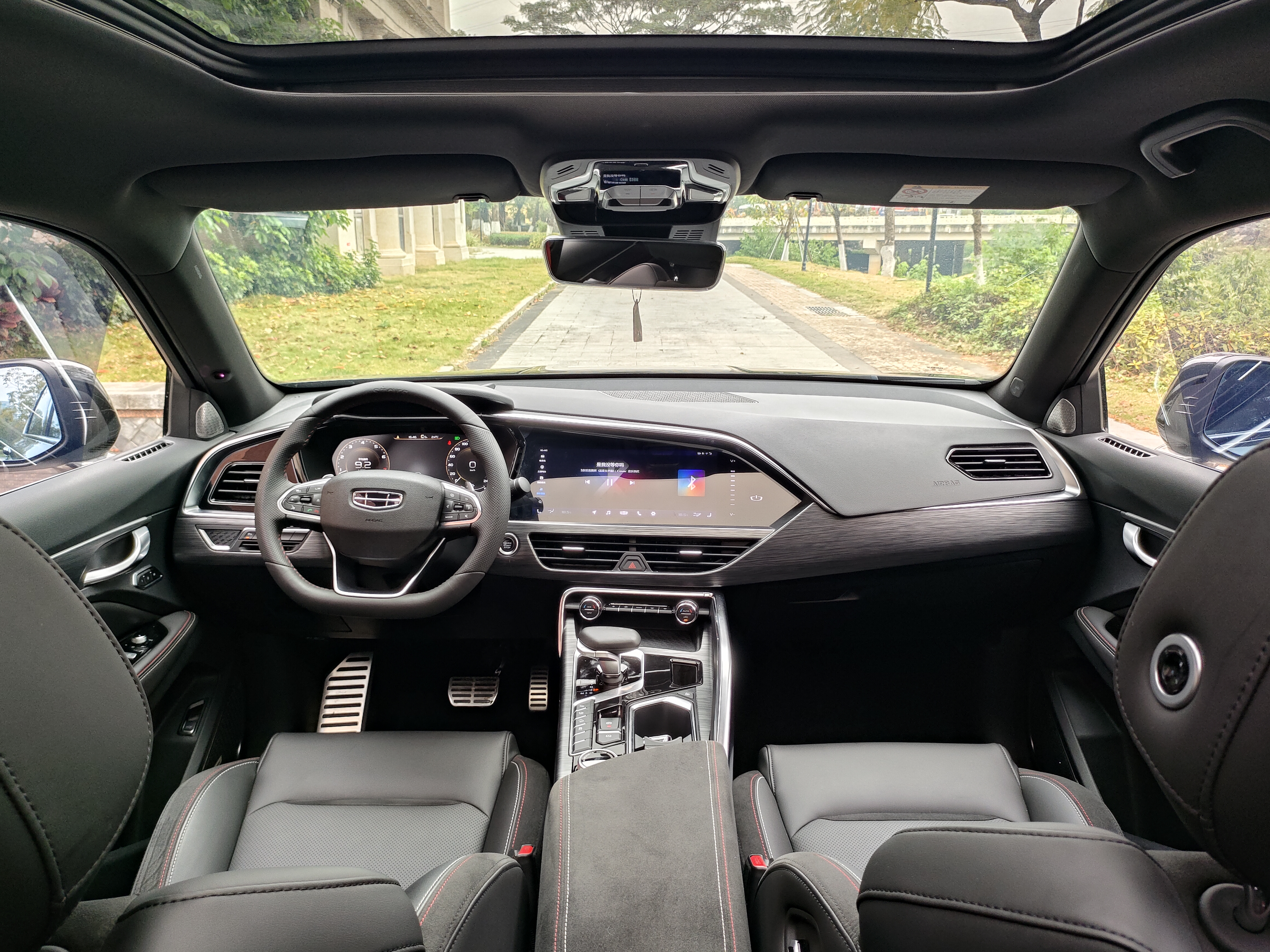 GEELY Tugella 2020 car image #9