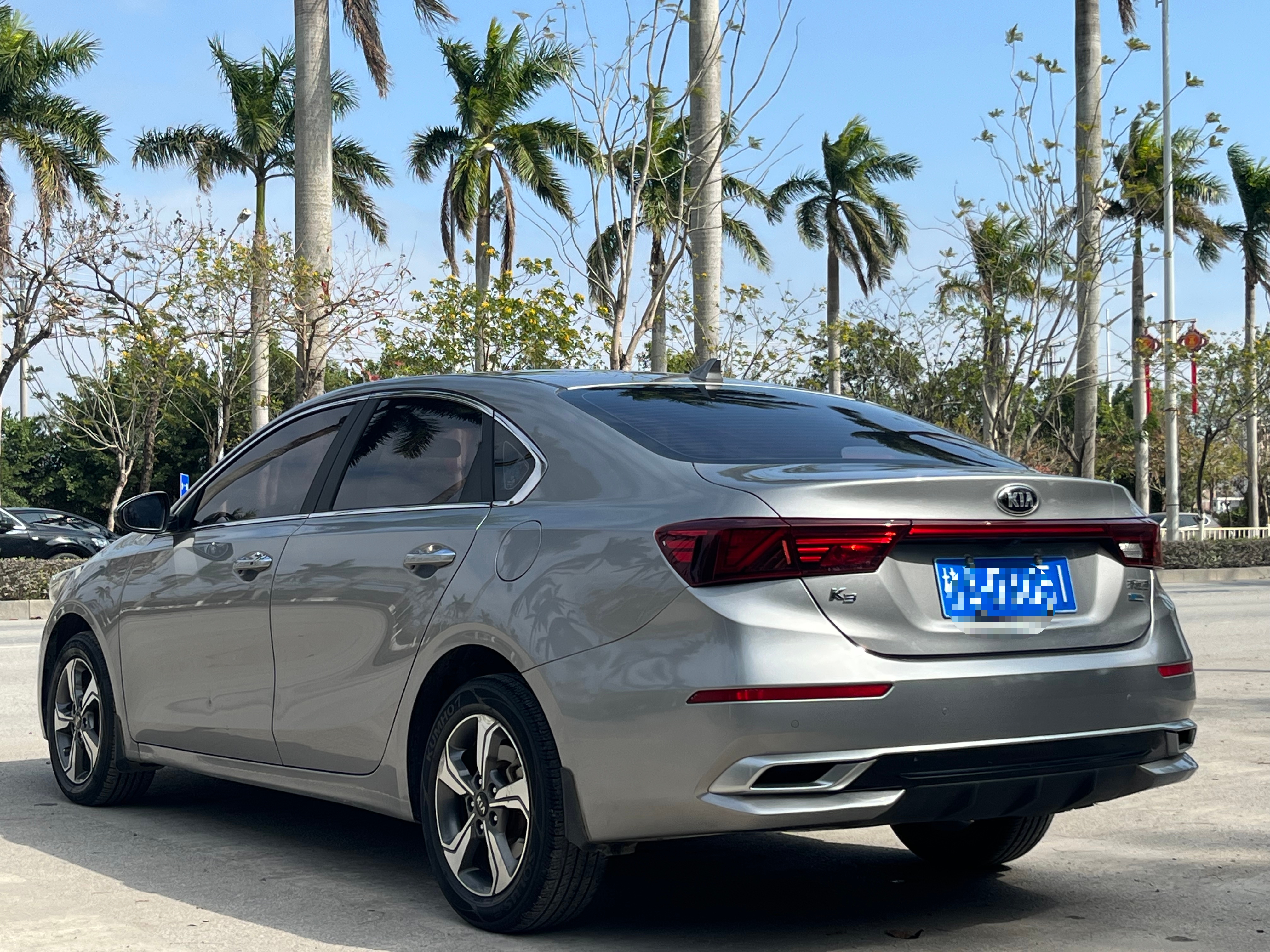 Kia K3 2020 car image #9