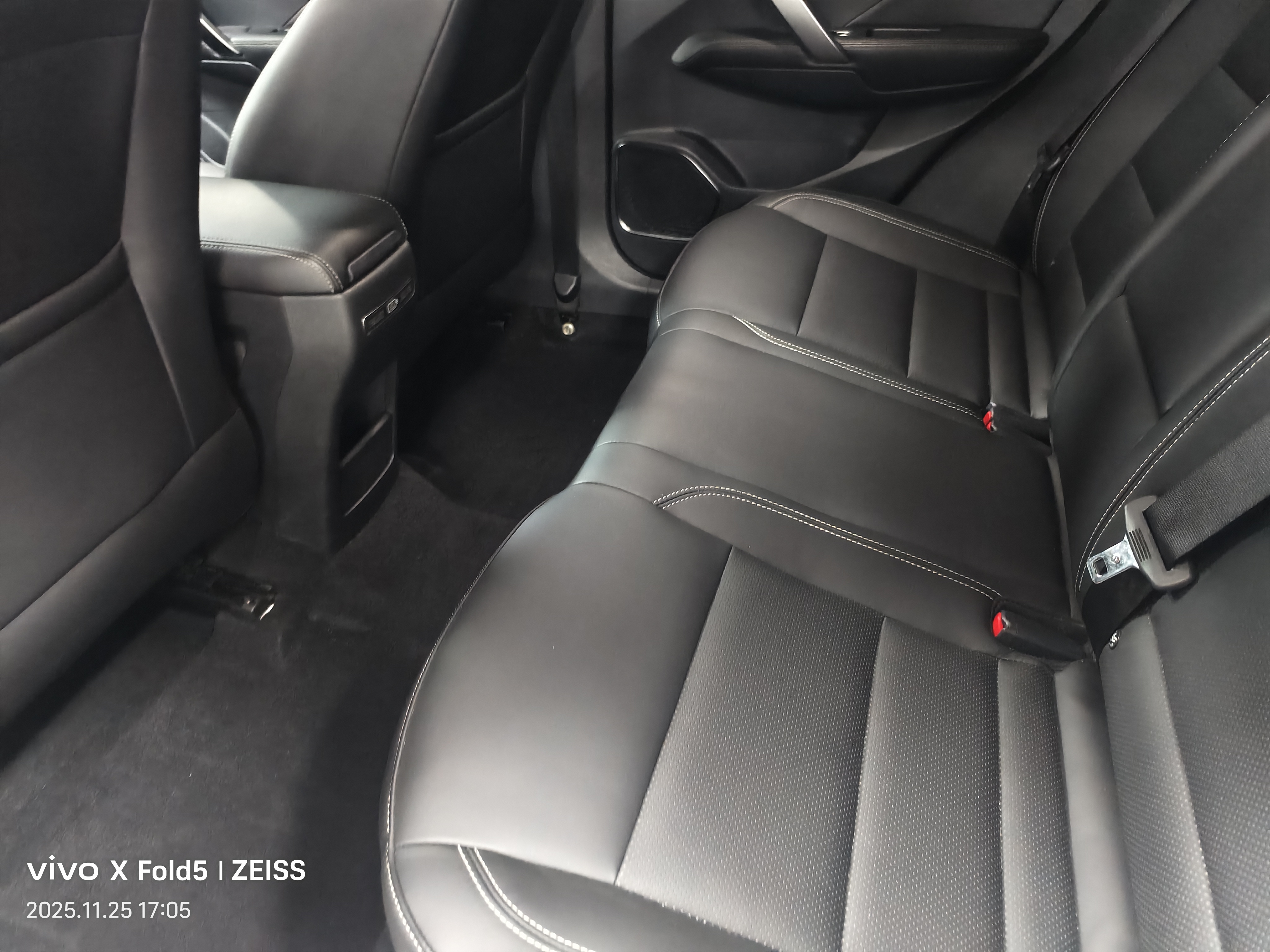 GEELY Coolray 2020 #9 GEELY Coolray 2020 car image #9