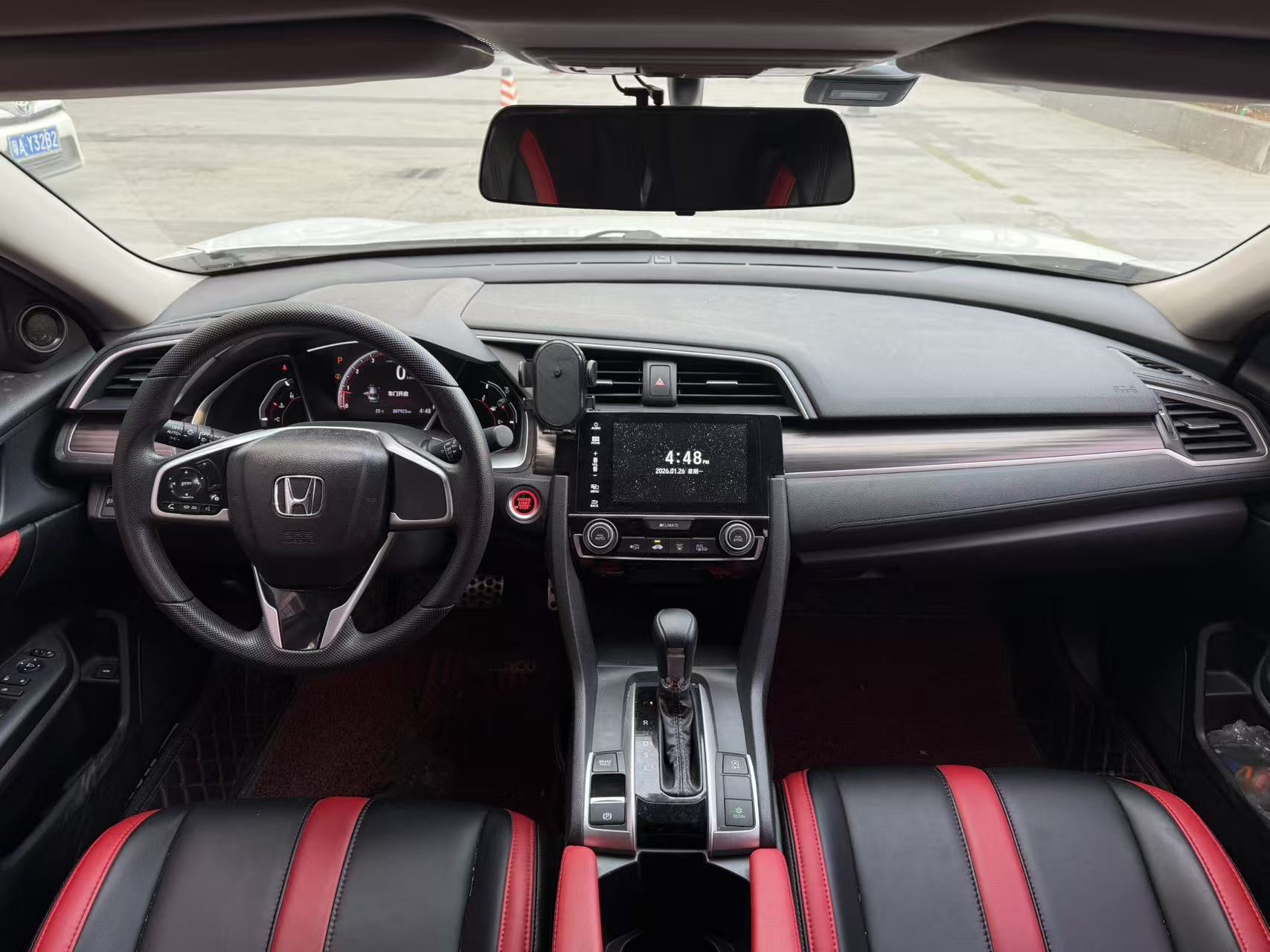 Honda Civic 2019 #9 Honda Civic 2019 car image #9