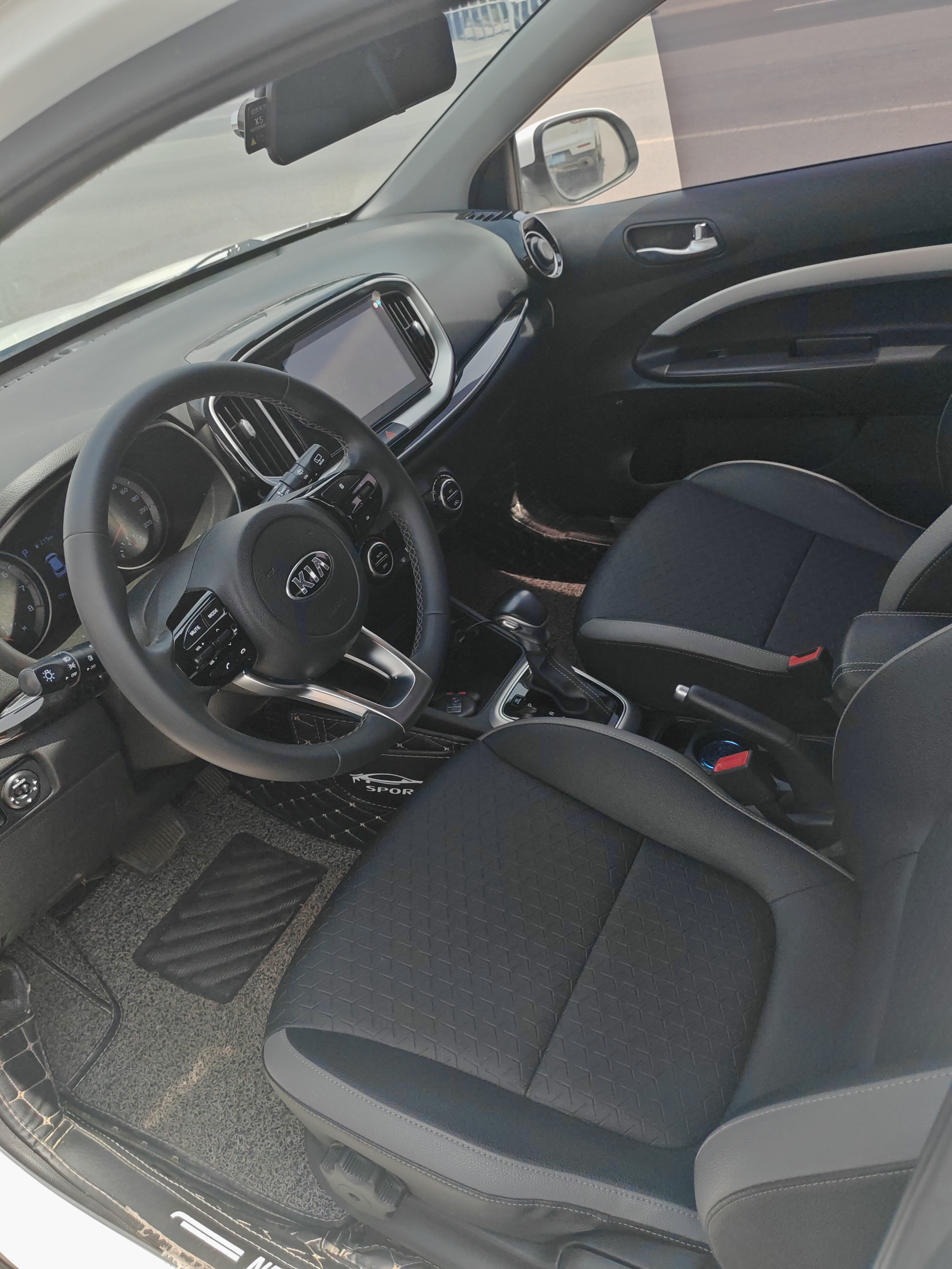 起亚 奕跑 2019 汽车图片 #9