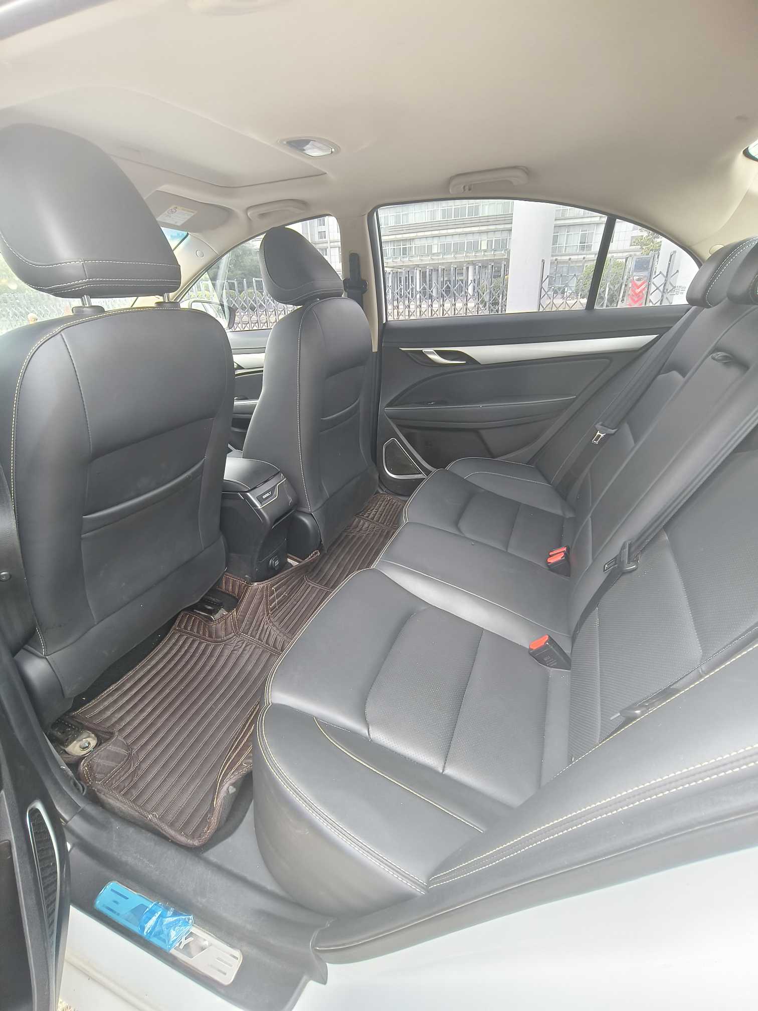 GEELY Emgrand 2019 car image #9