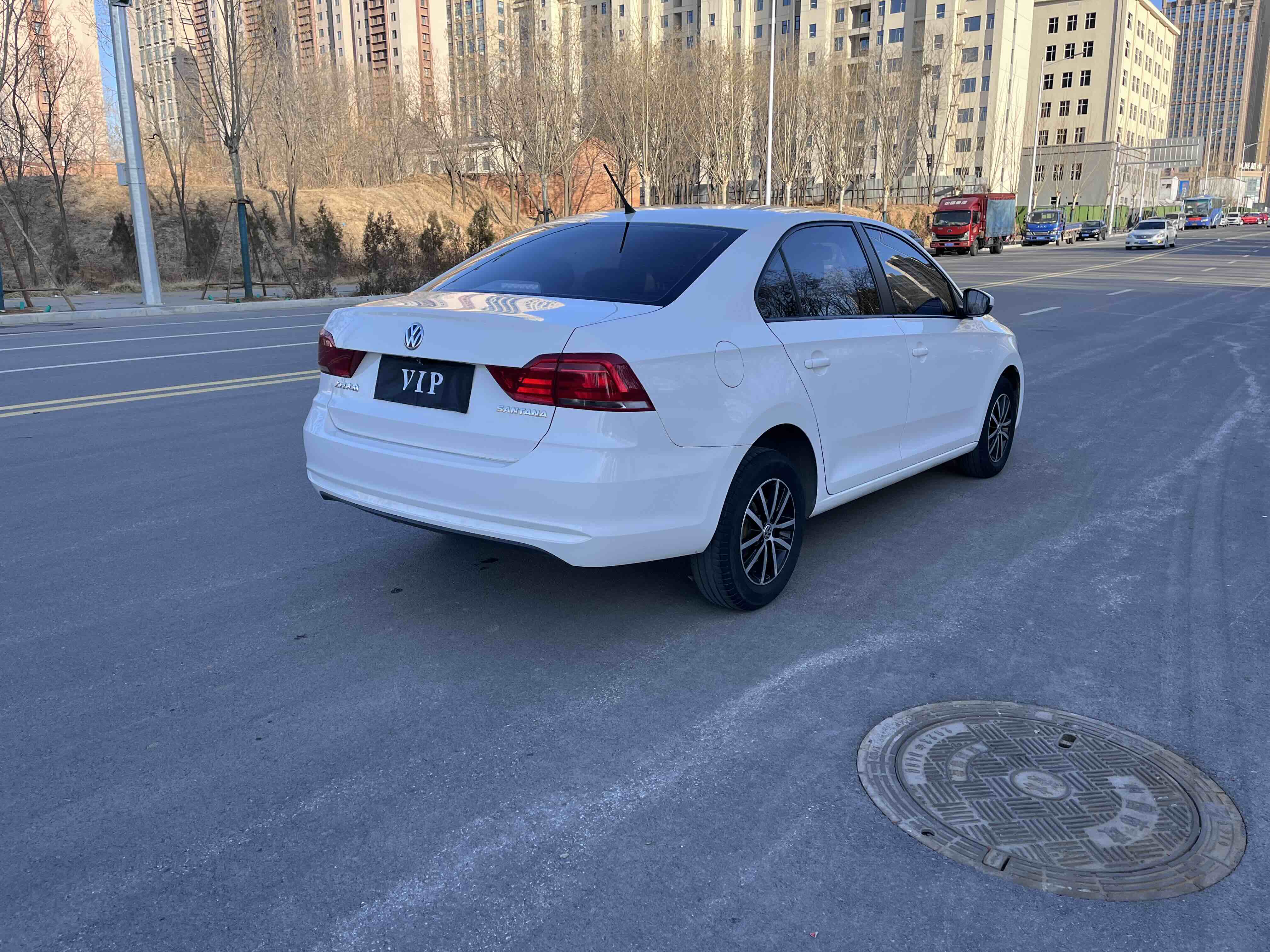 Santana 2019 car image #9