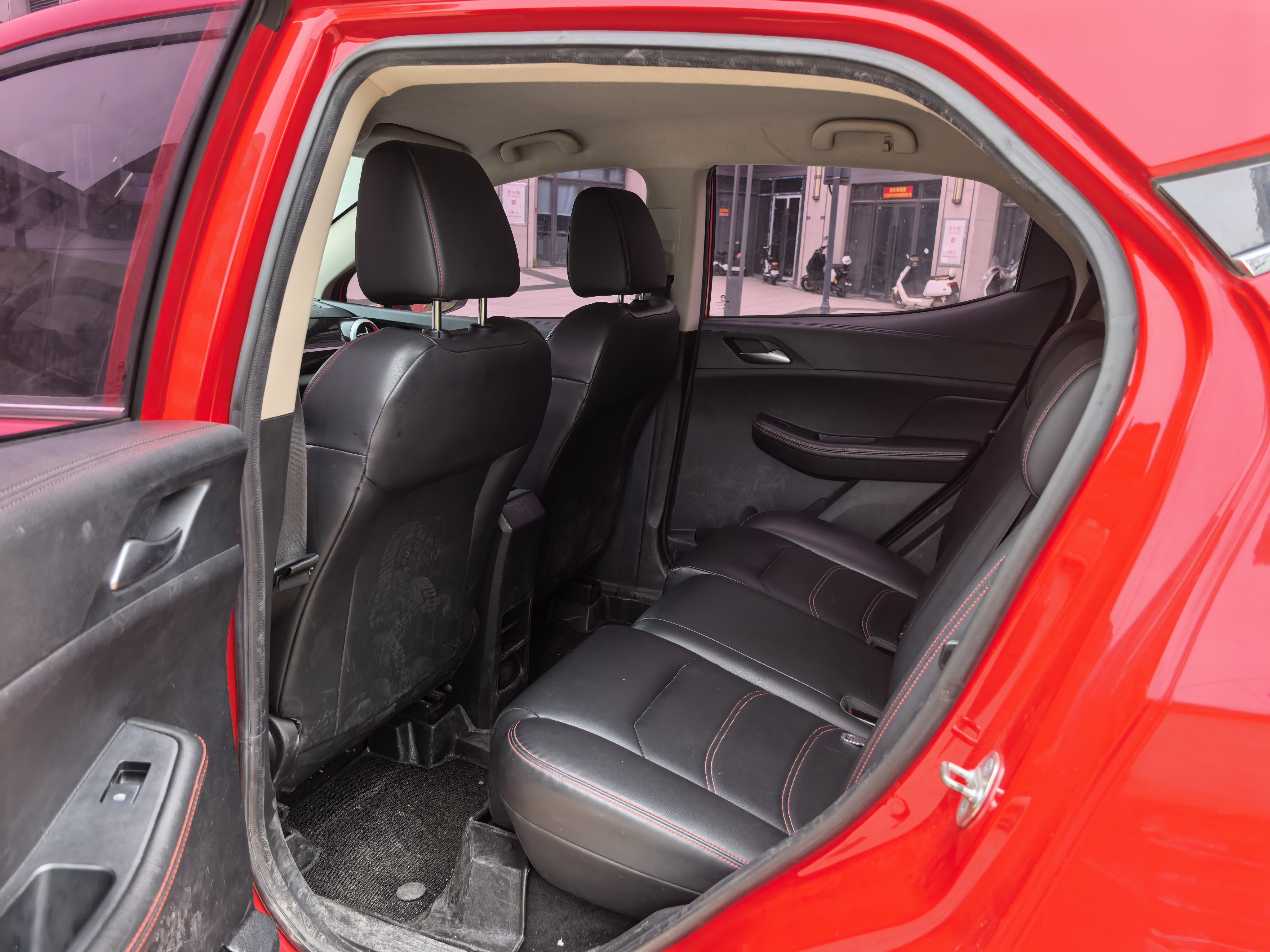 BYD S2 2019 car image #9