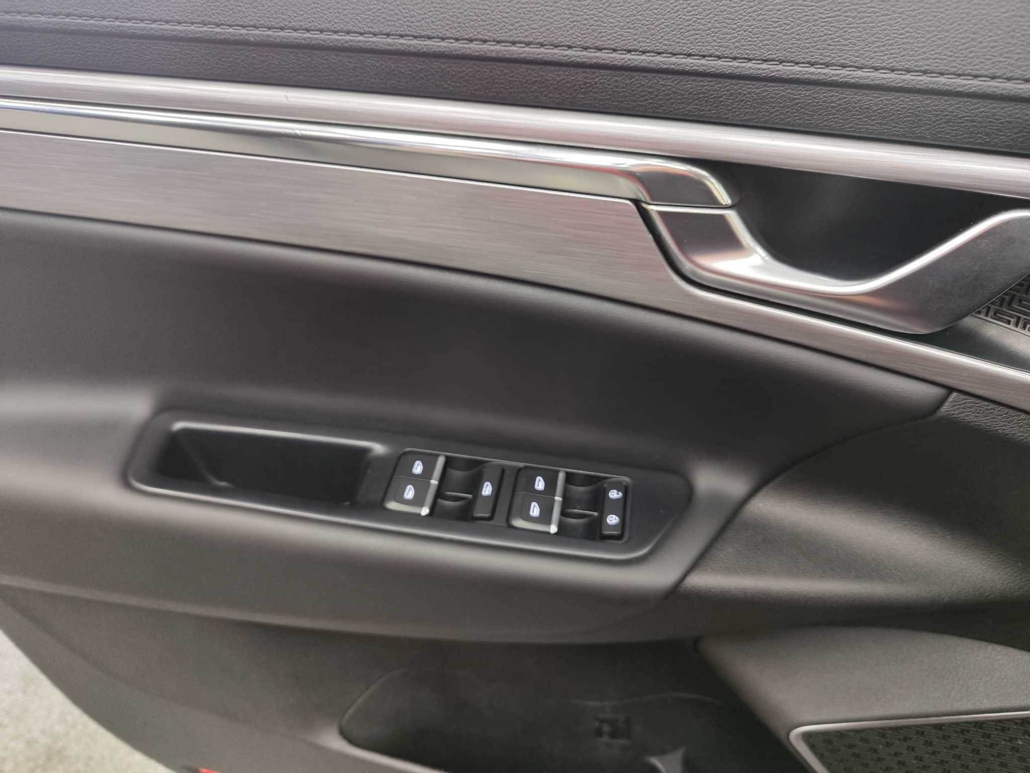 Emgrand GS 2020 car image #9