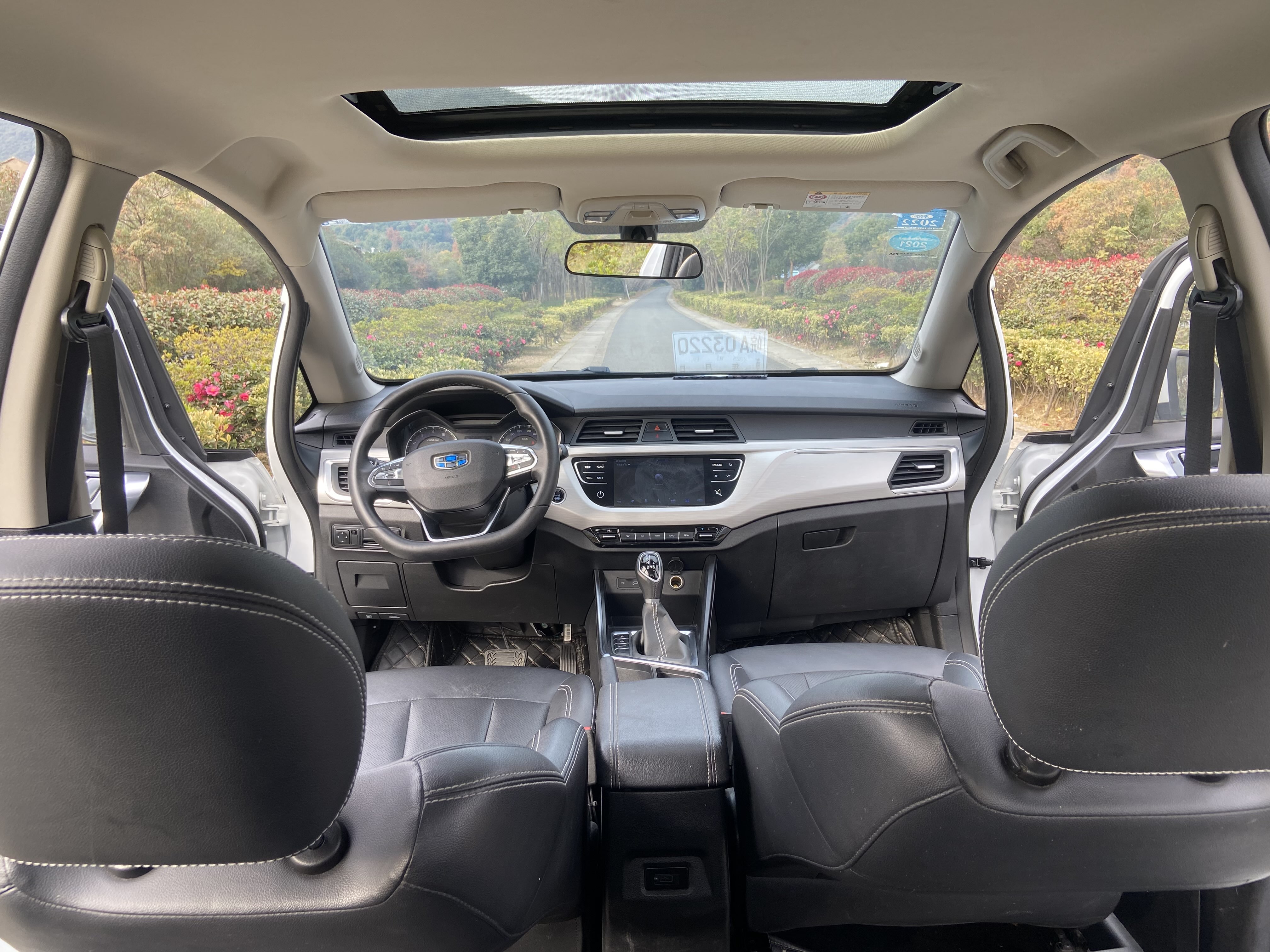 2020 immagine di auto #9