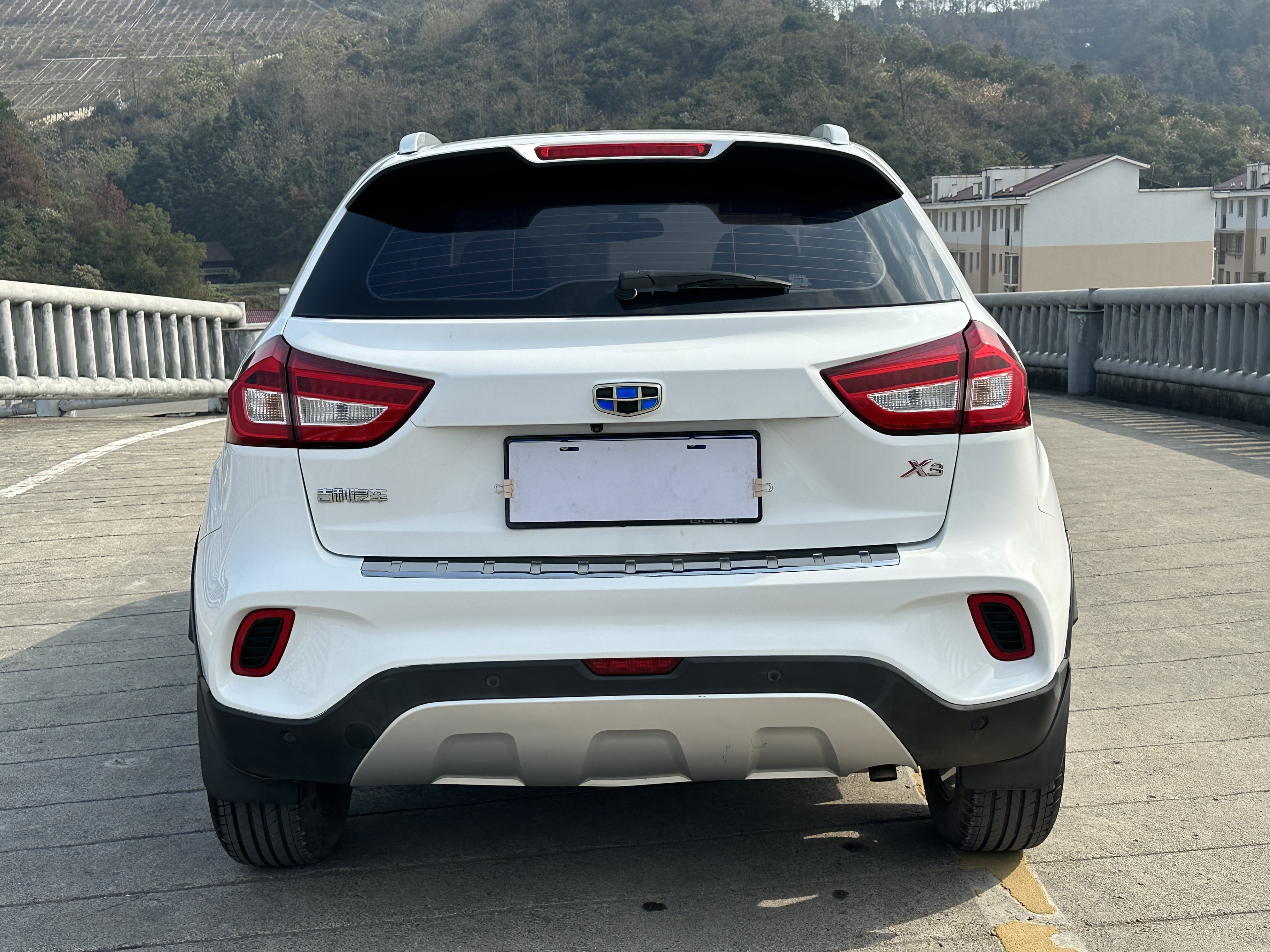 GEELY Vision X3 2019 car image #9